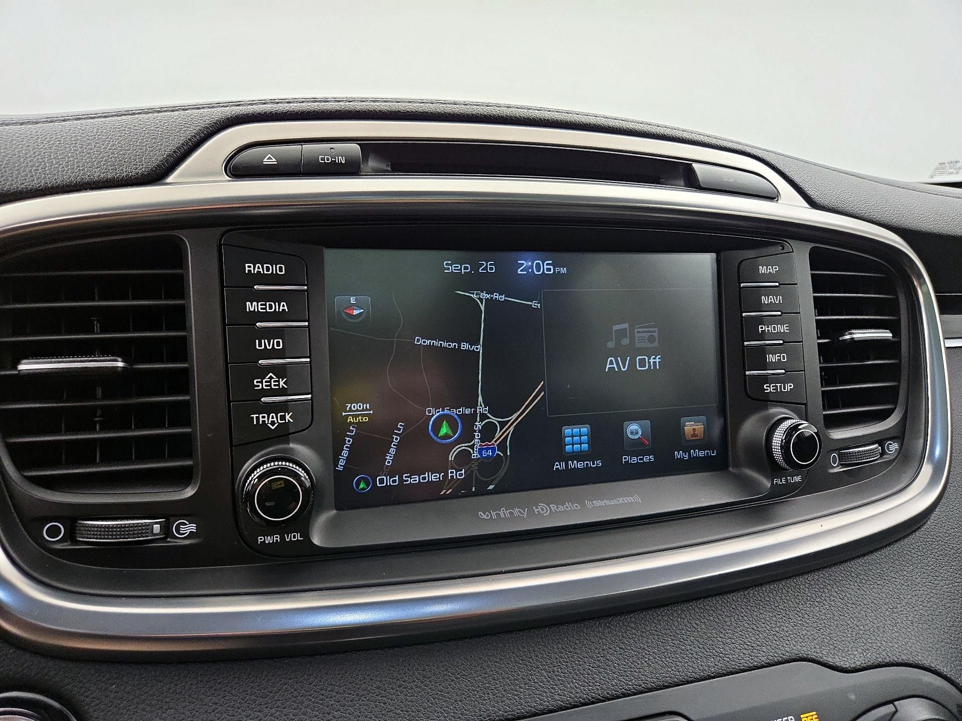 Thumbnail: 2017 Kia Sorento - 16