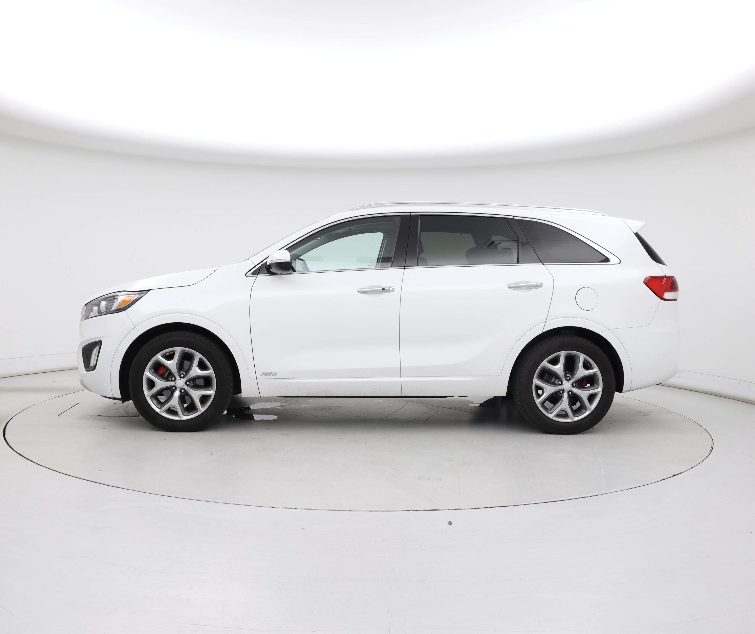 Thumbnail: 2017 Kia Sorento - 3