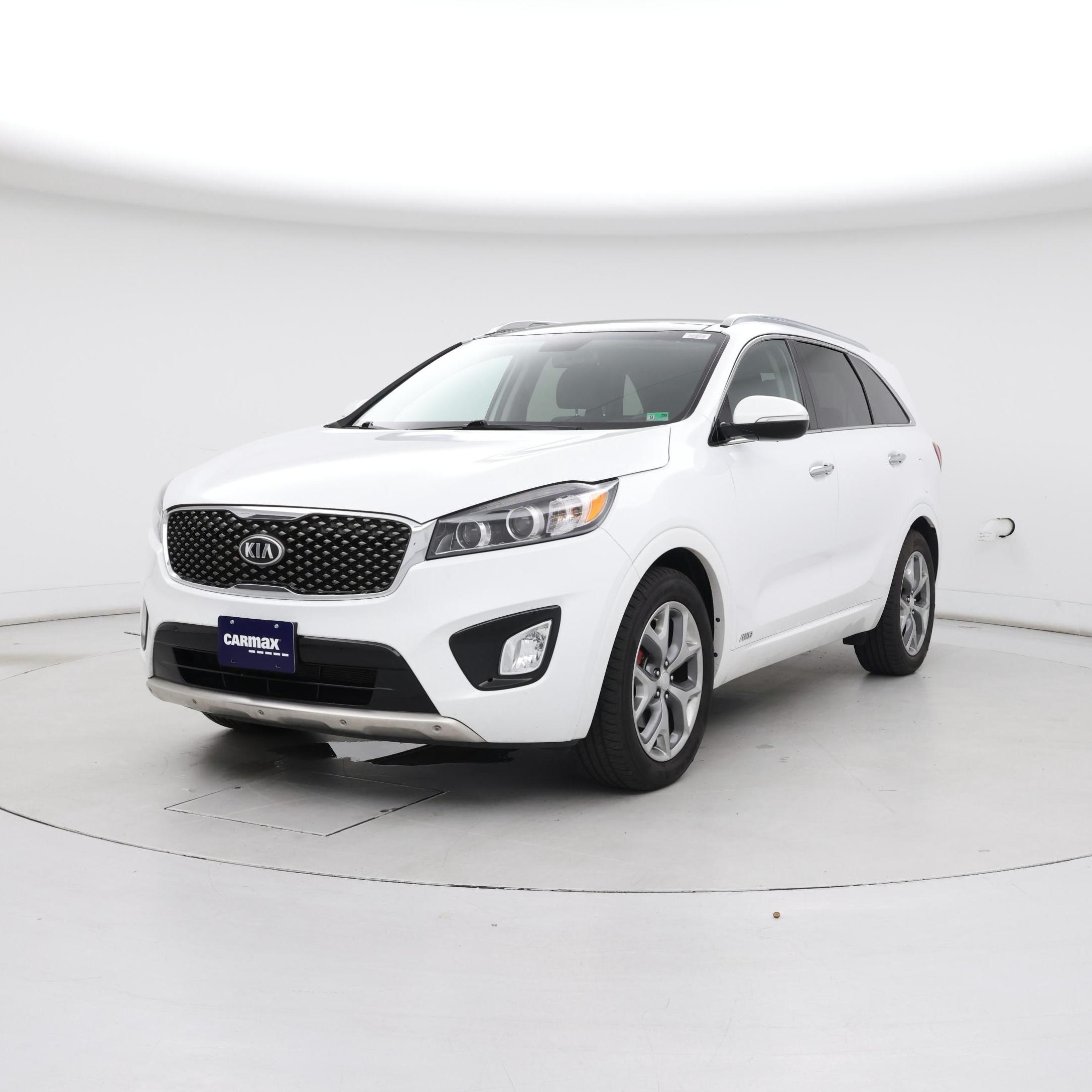 Thumbnail: 2017 Kia Sorento - 4