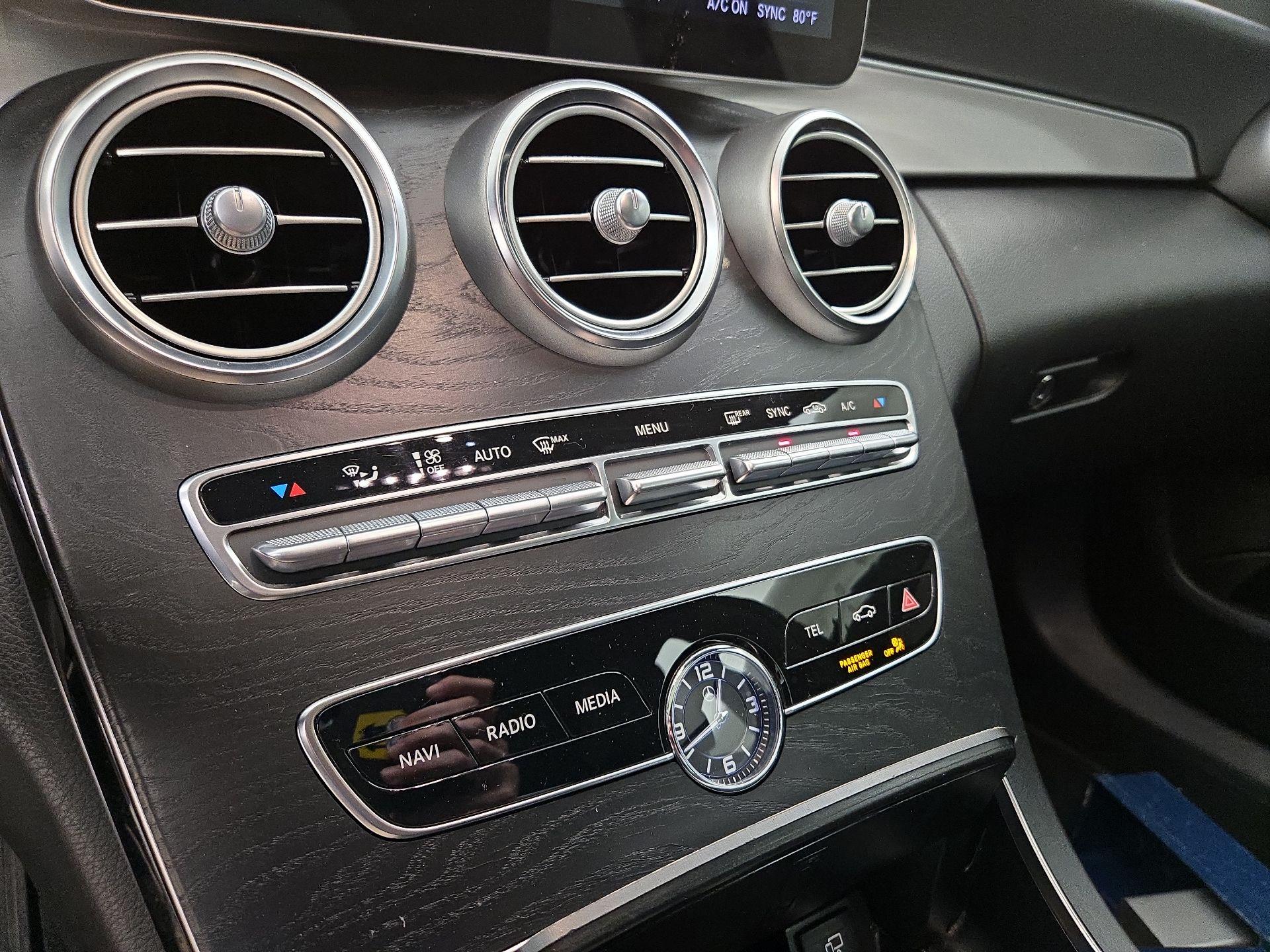 Thumbnail: 2019 Mercedes-Benz C-Class - 16