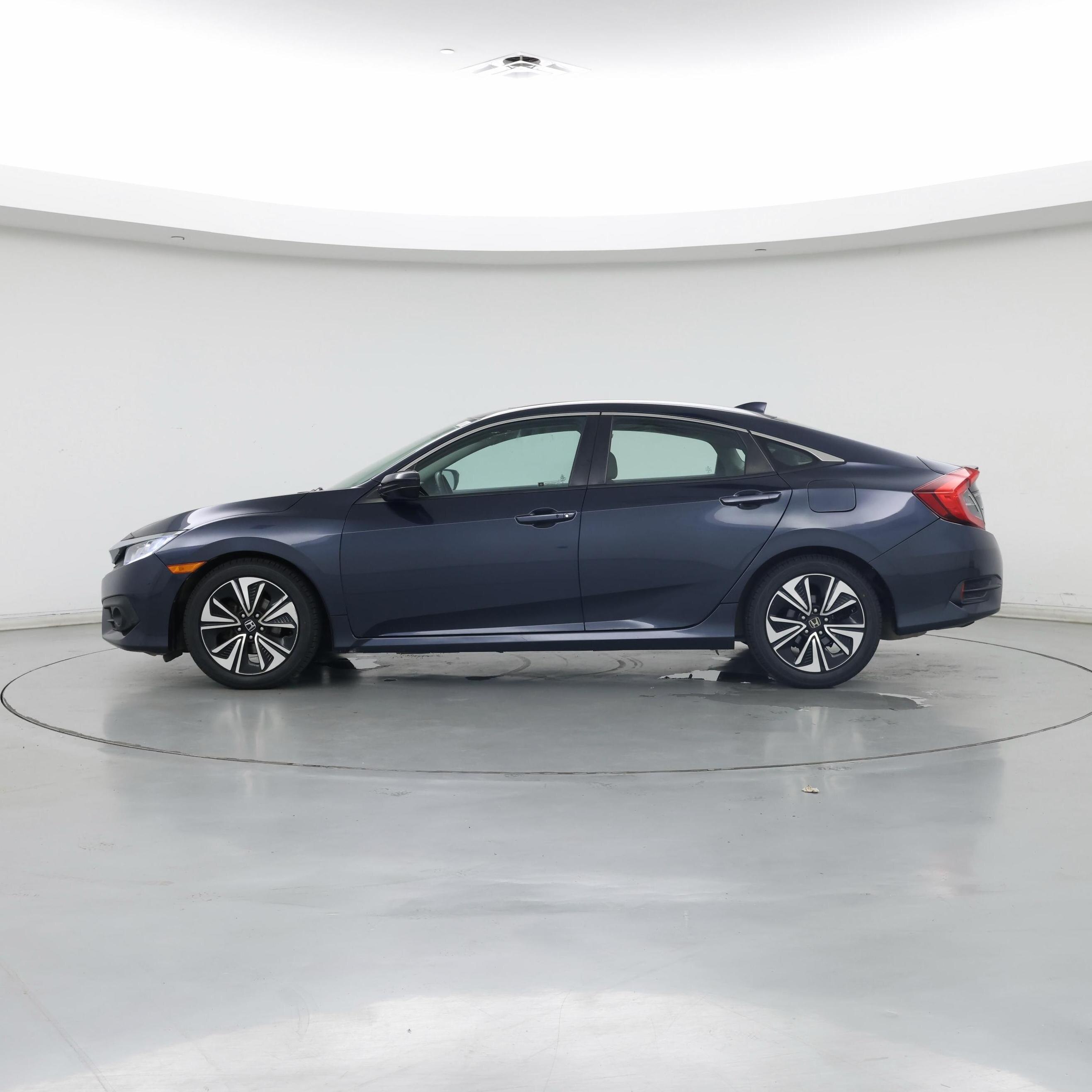 Thumbnail: 2017 Honda Civic - 3