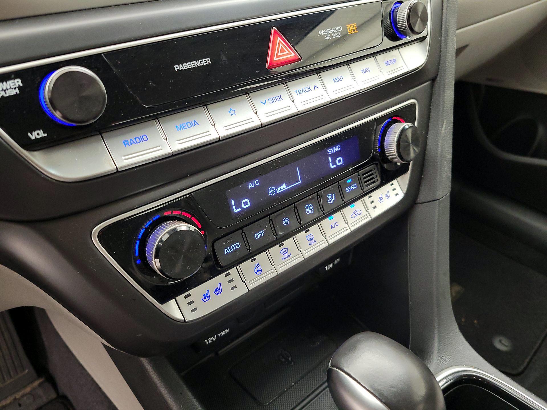 Thumbnail: 2019 Hyundai Sonata - 14