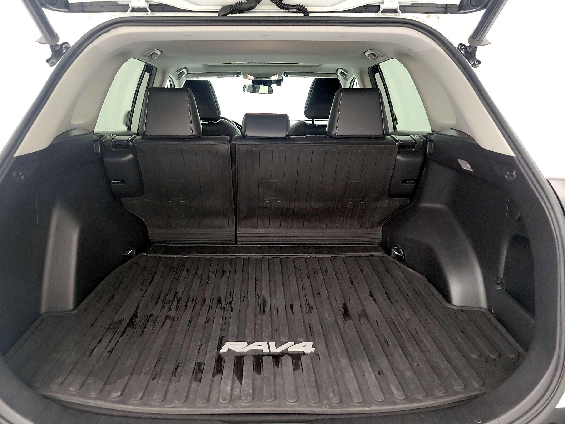 Thumbnail: 2021 Toyota RAV4 - 16