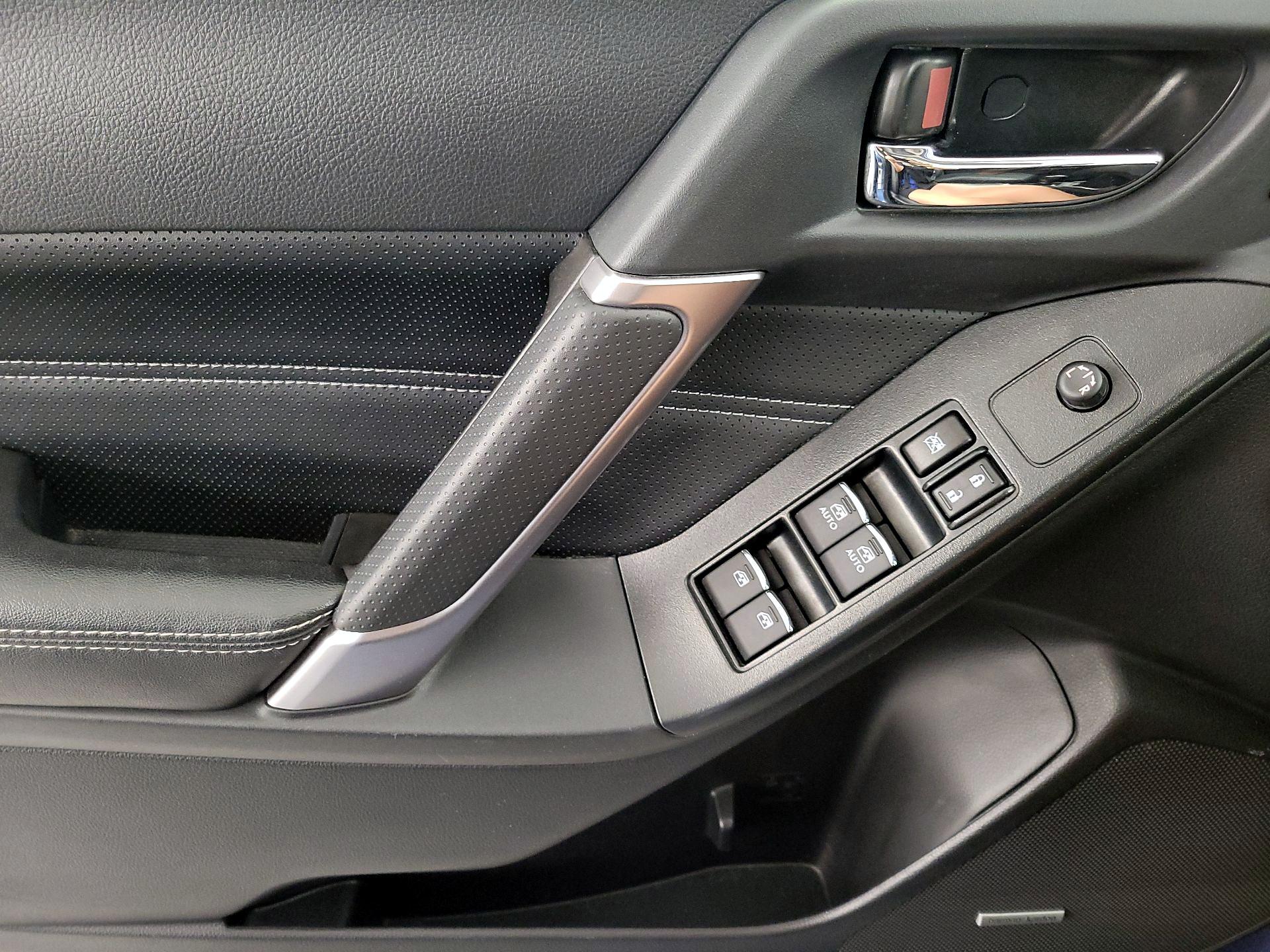Thumbnail: 2017 Subaru Forester - 12