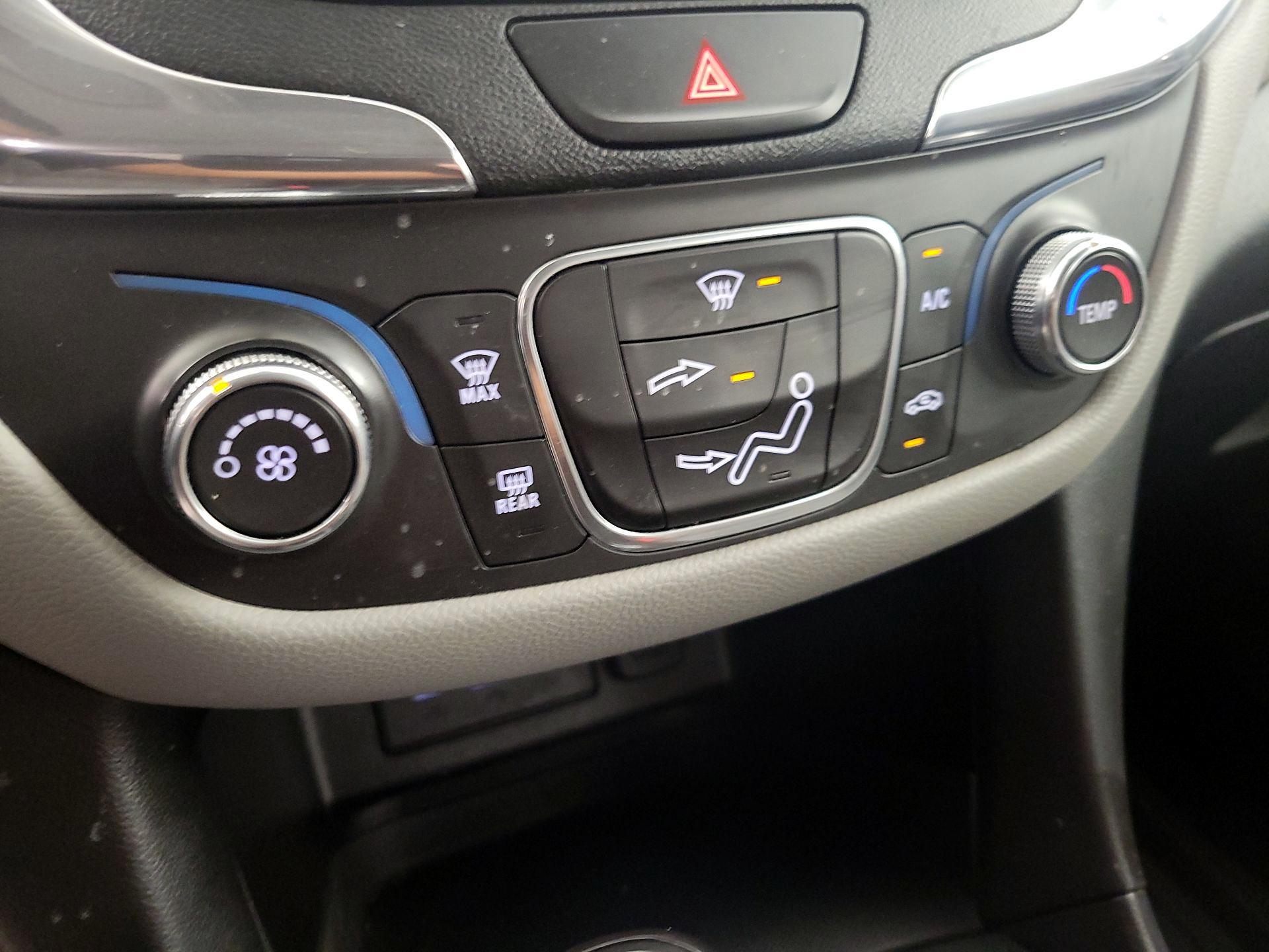 Thumbnail: 2019 Chevrolet Equinox - 16
