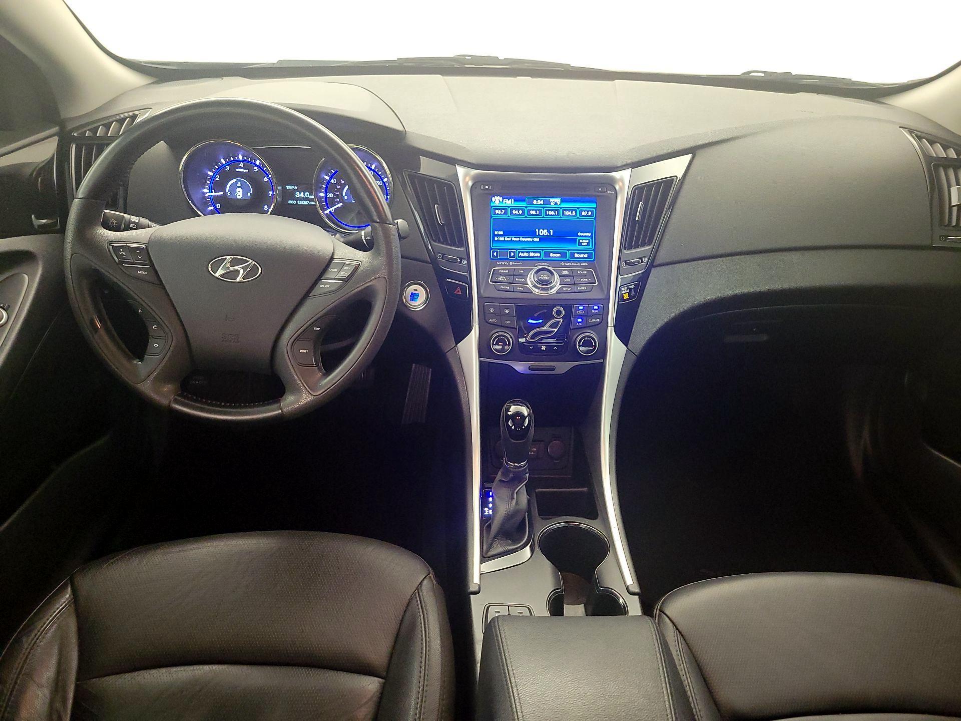 Thumbnail: 2013 Hyundai Sonata - 9