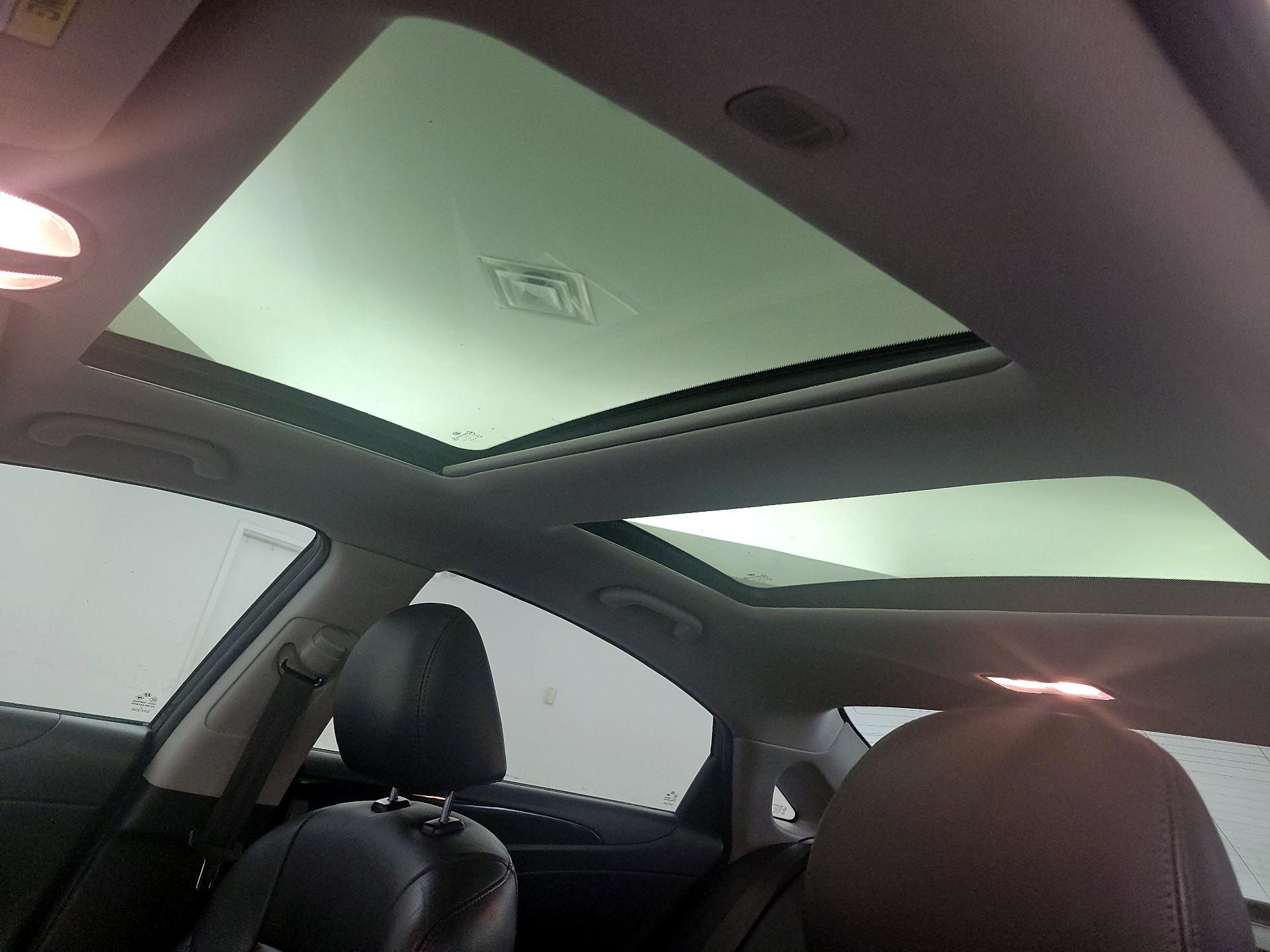 Thumbnail: 2013 Hyundai Sonata - 20