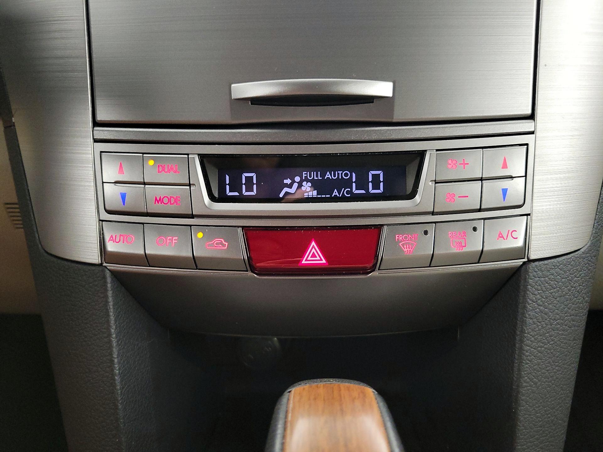 Thumbnail: 2014 Subaru Outback - 16