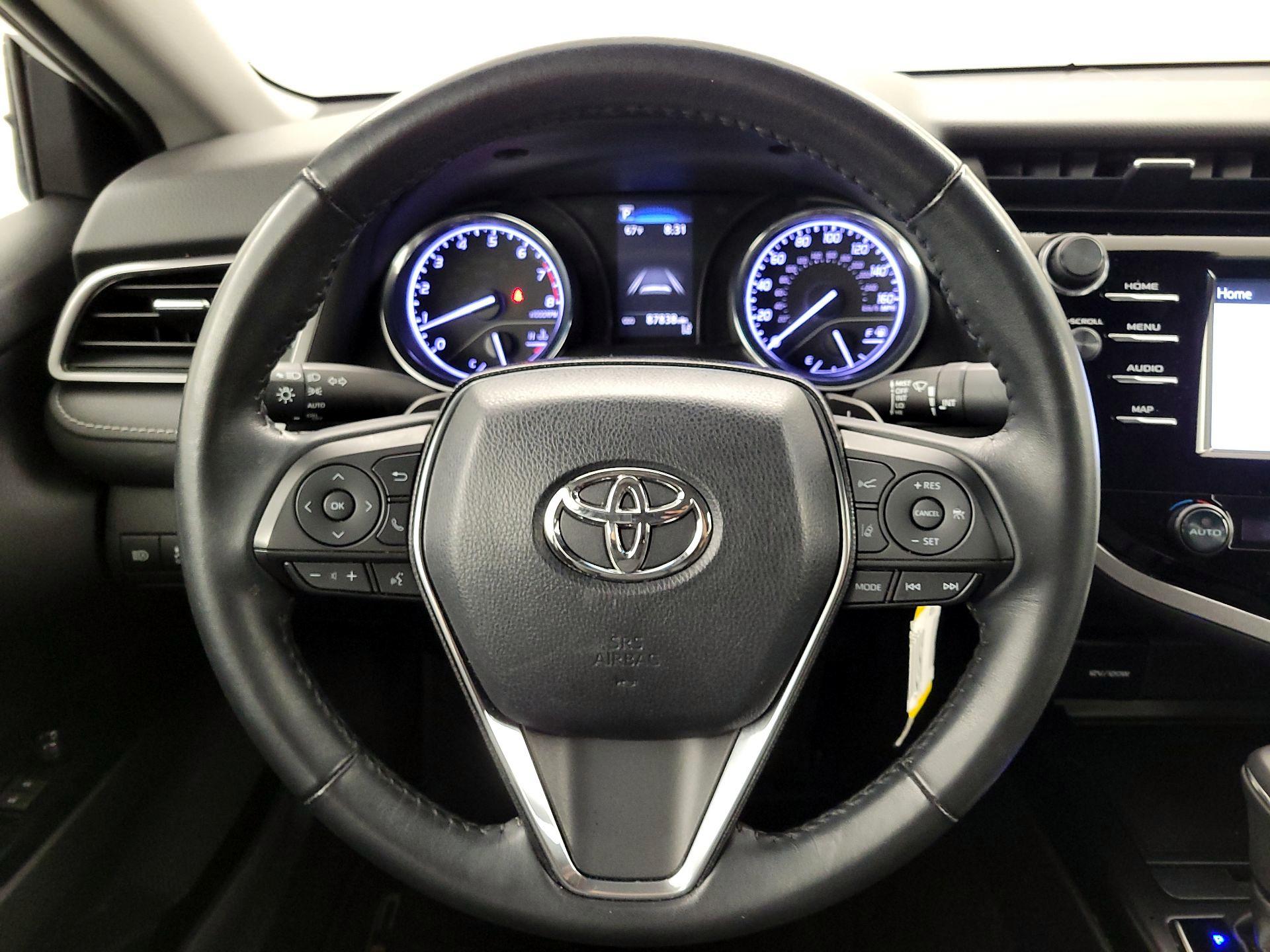 Thumbnail: 2019 Toyota Camry - 10