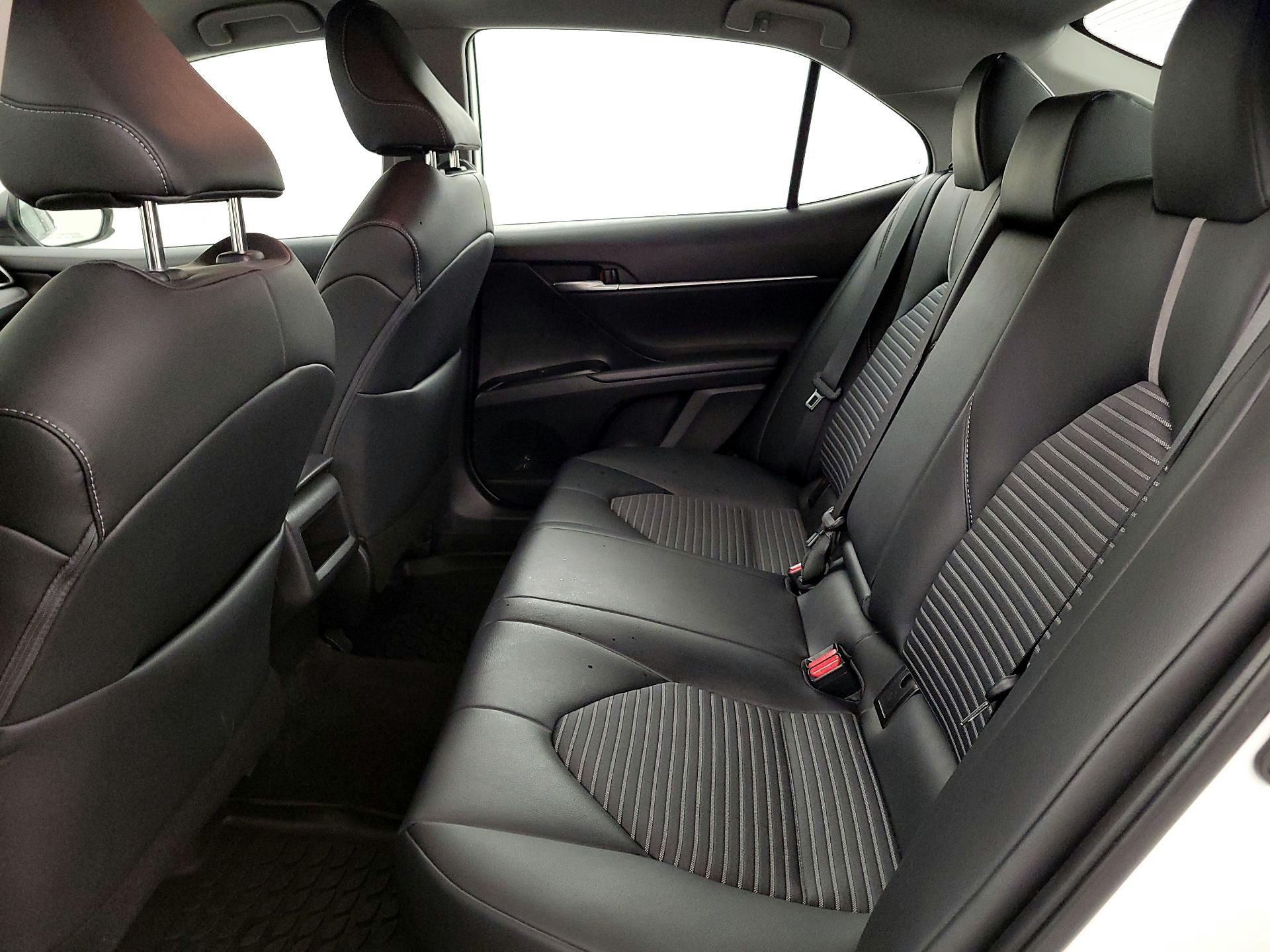 Thumbnail: 2019 Toyota Camry - 19