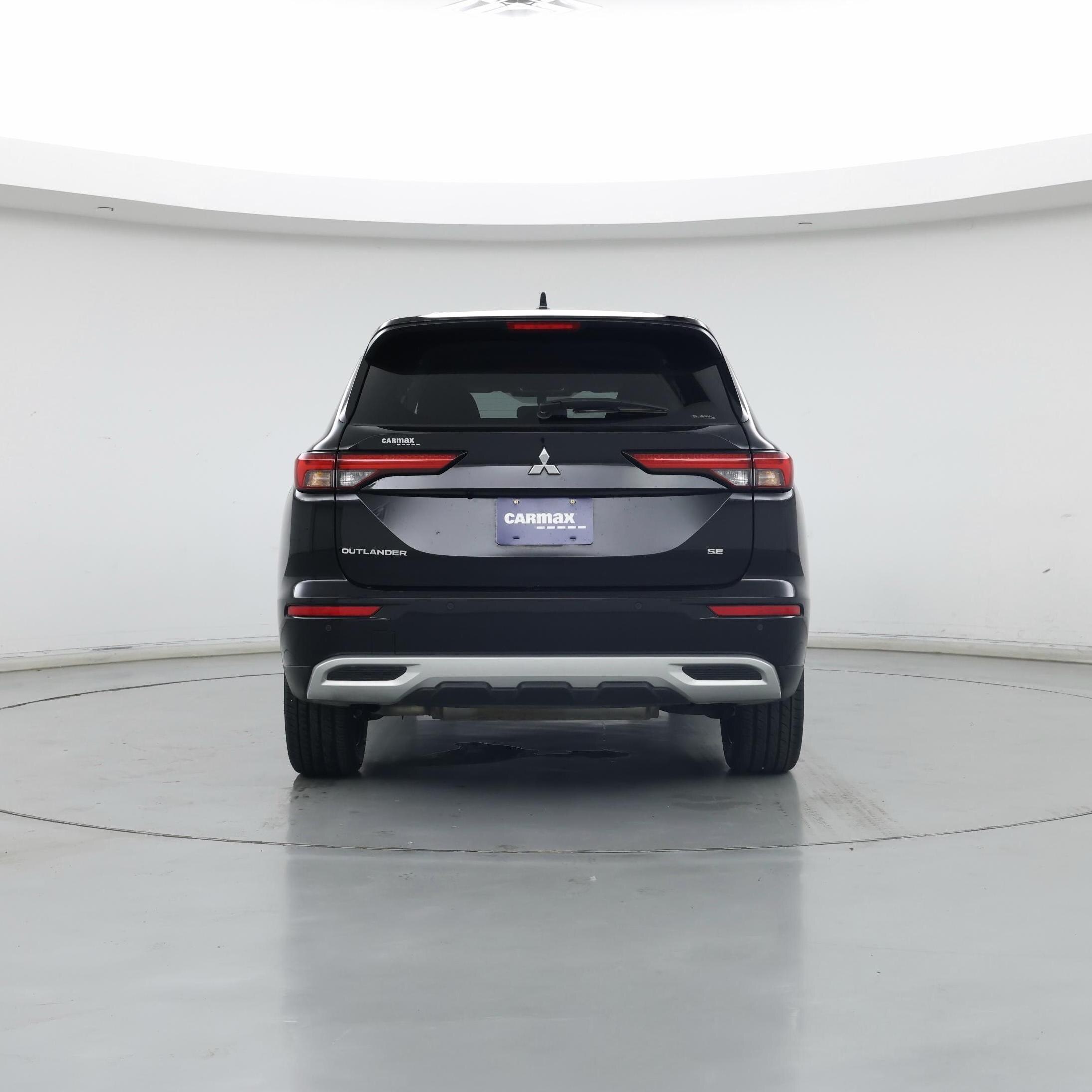 Thumbnail: 2023 Mitsubishi Outlander - 6