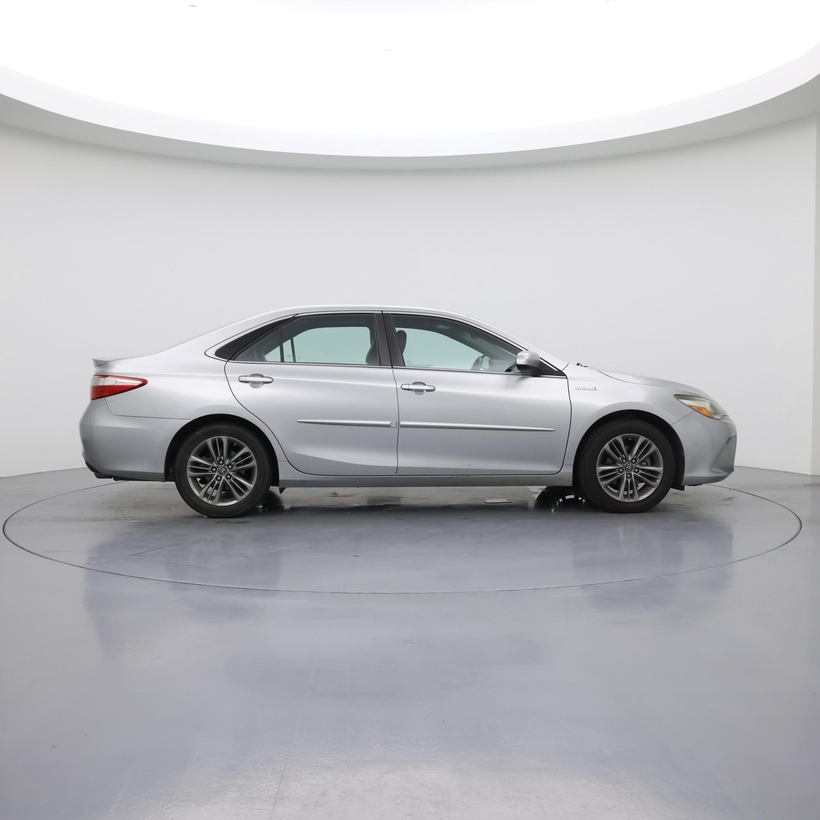 Thumbnail: 2017 Toyota Camry - 7