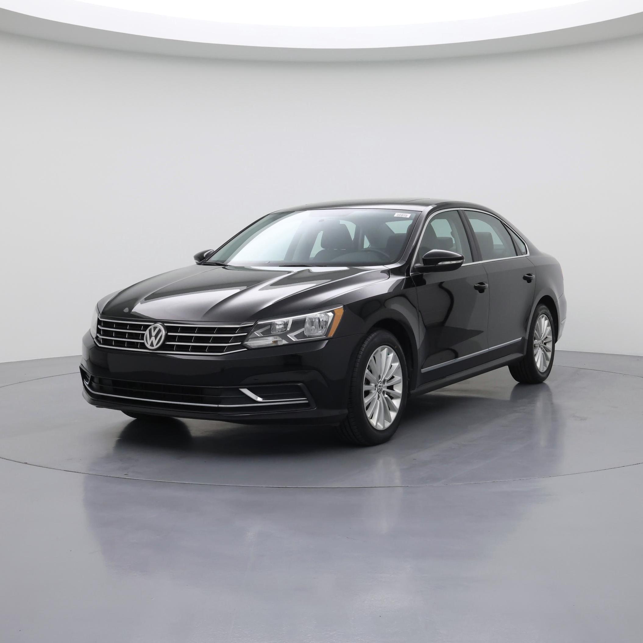 Thumbnail: 2016 Volkswagen Passat - 4