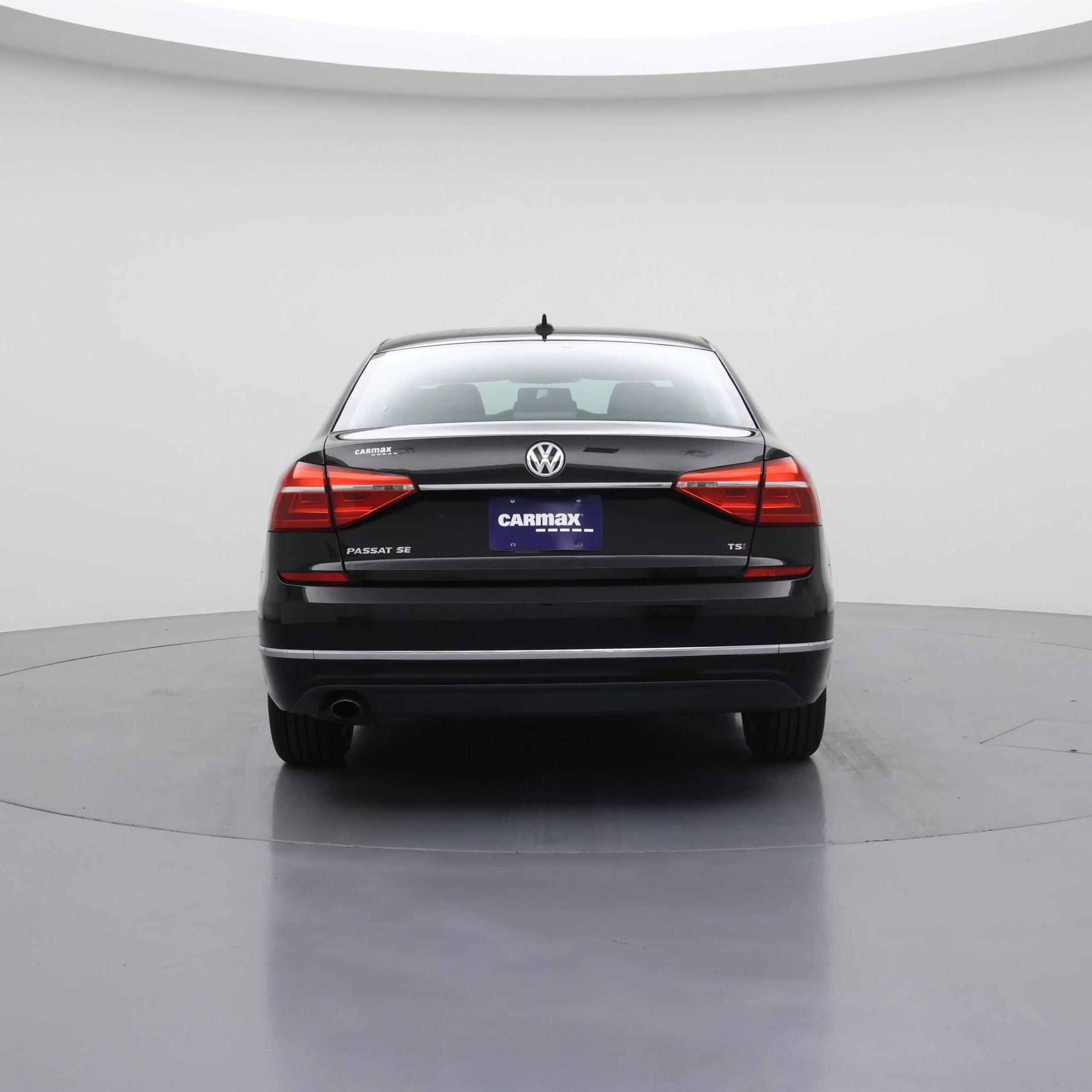 Thumbnail: 2016 Volkswagen Passat - 6