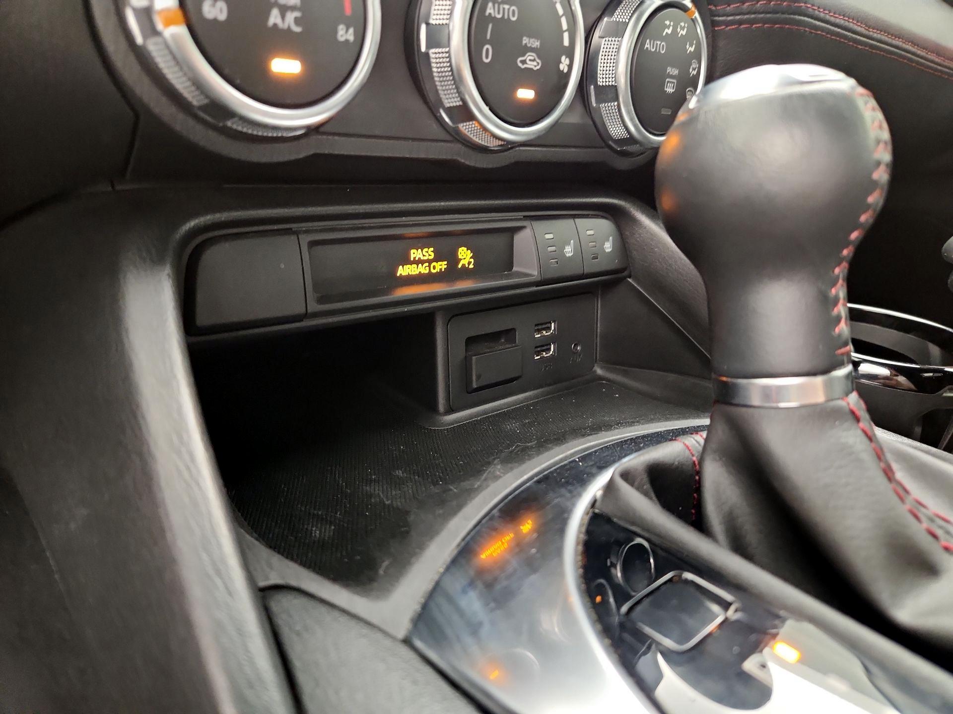 Thumbnail: 2016 Mazda MX-5 Miata - 18