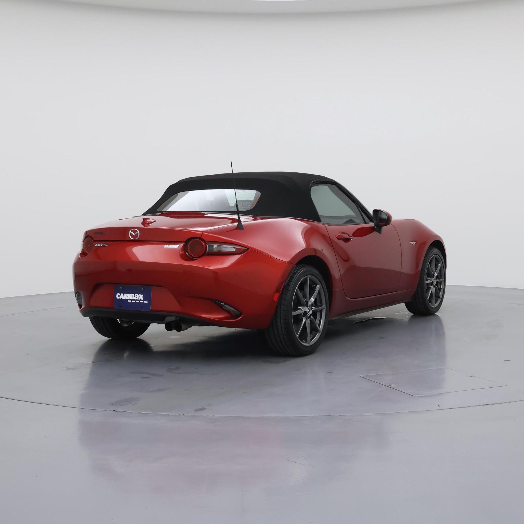 Thumbnail: 2016 Mazda MX-5 Miata - 8