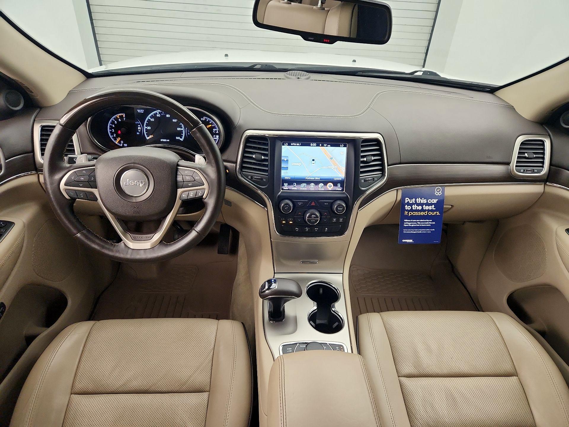 Thumbnail: 2015 Jeep Grand Cherokee - 9