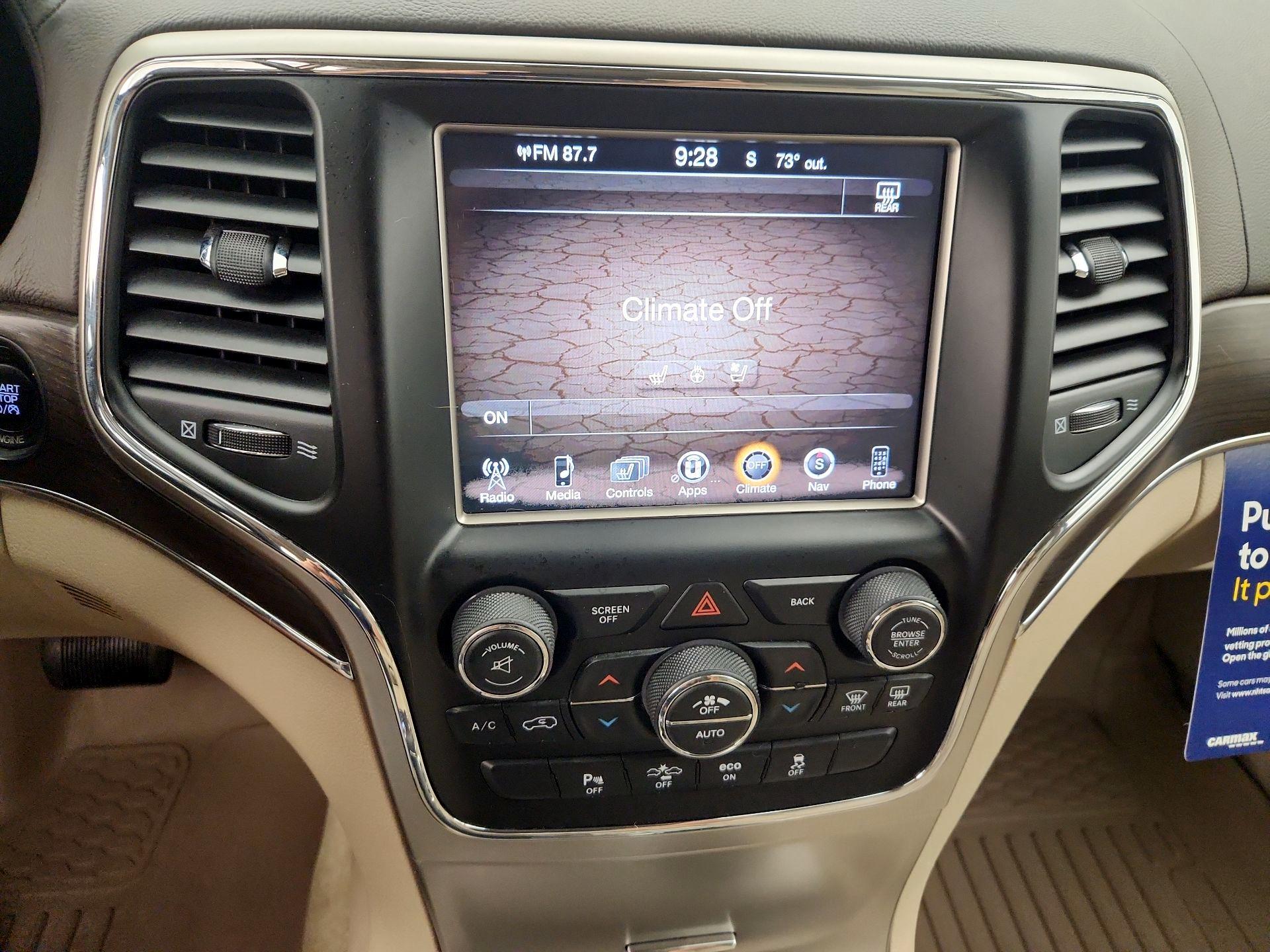 Thumbnail: 2015 Jeep Grand Cherokee - 17
