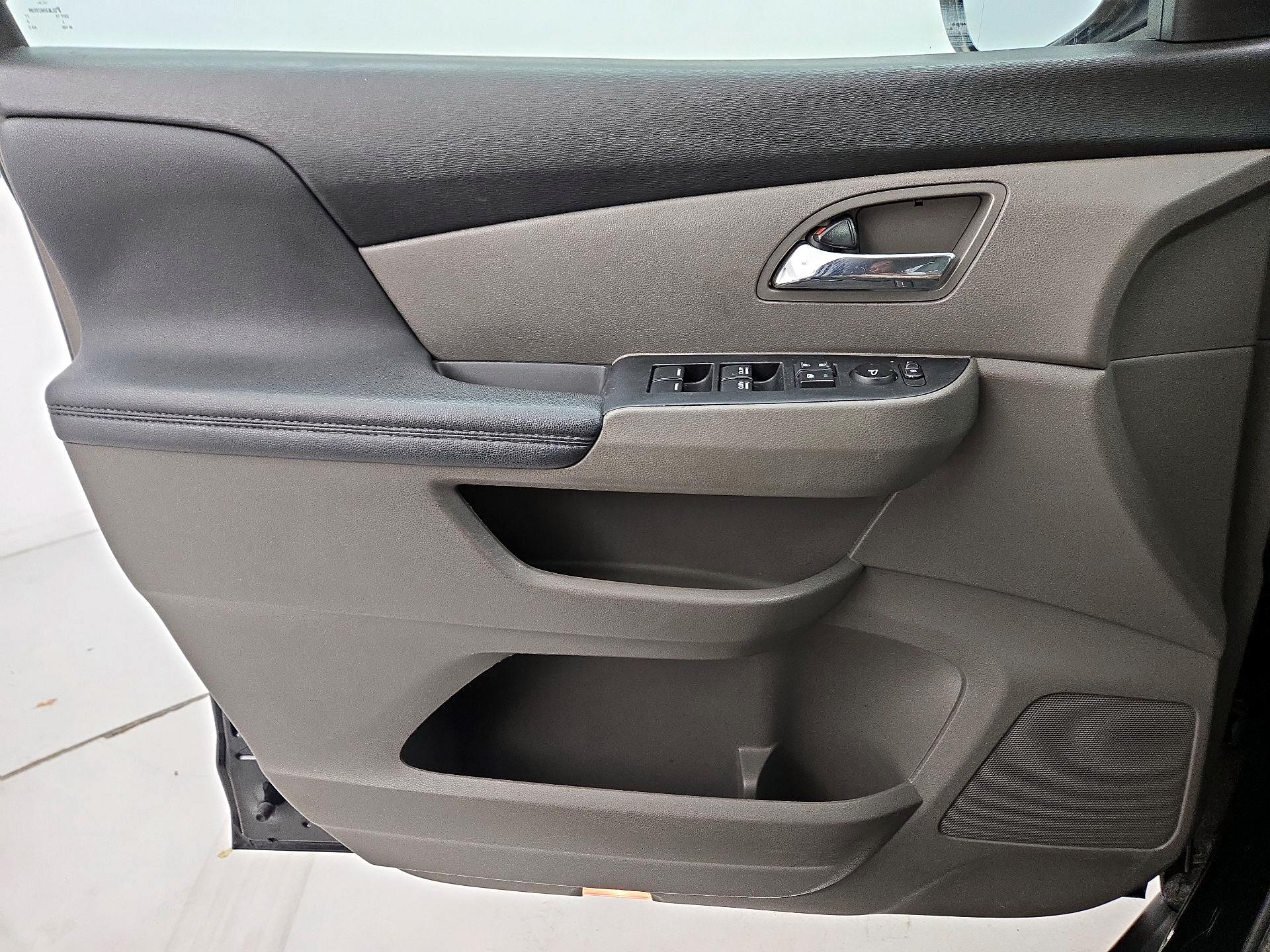 Thumbnail: 2016 Honda Odyssey - 12