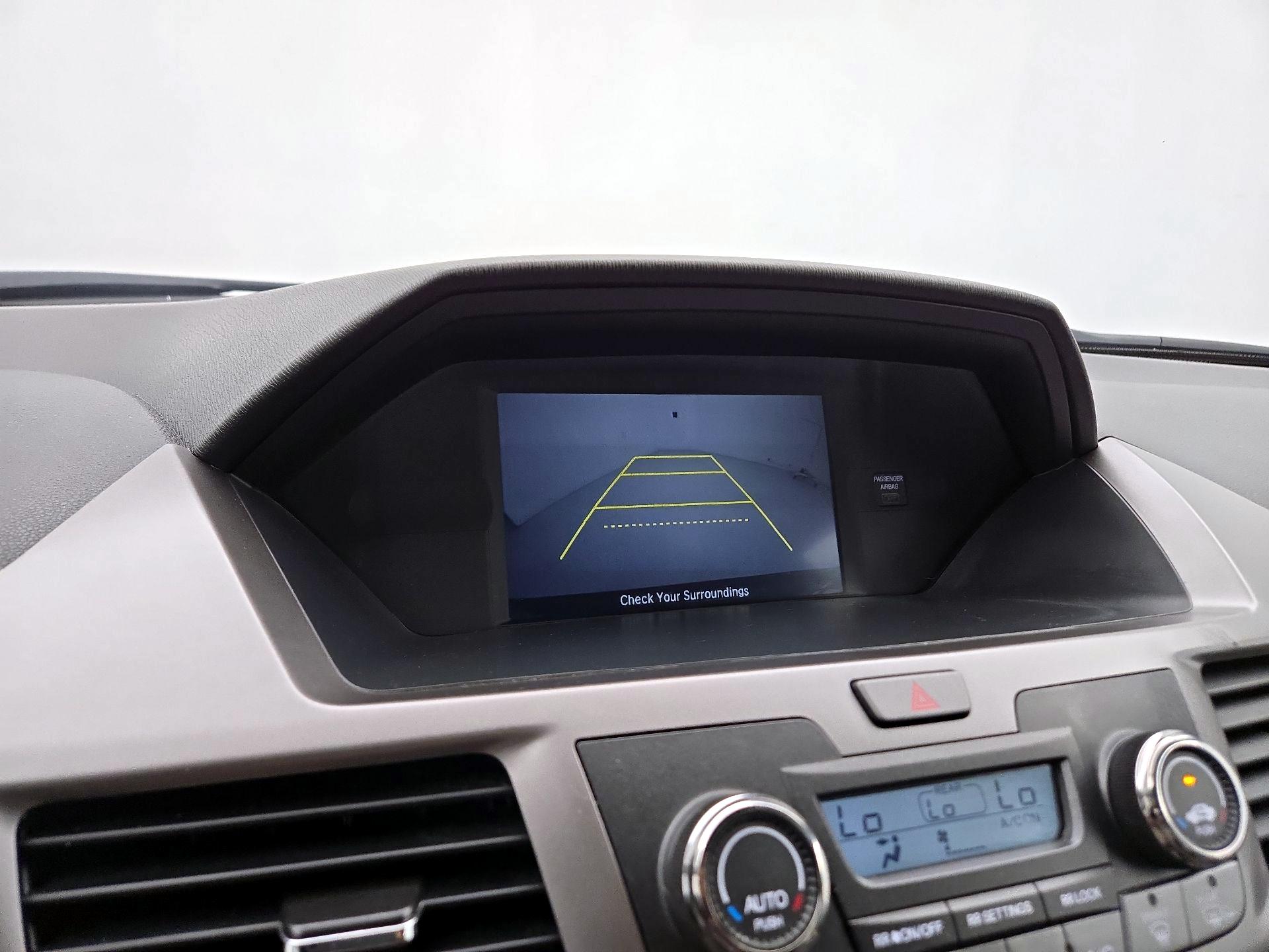 Thumbnail: 2016 Honda Odyssey - 14