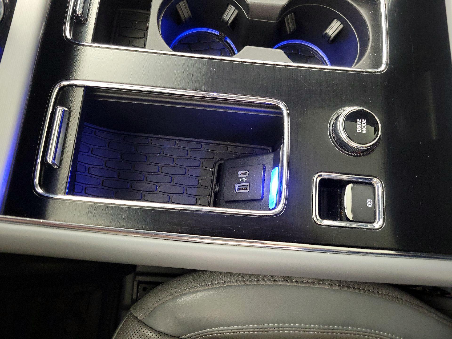 Thumbnail: 2020 Lincoln Aviator - 19