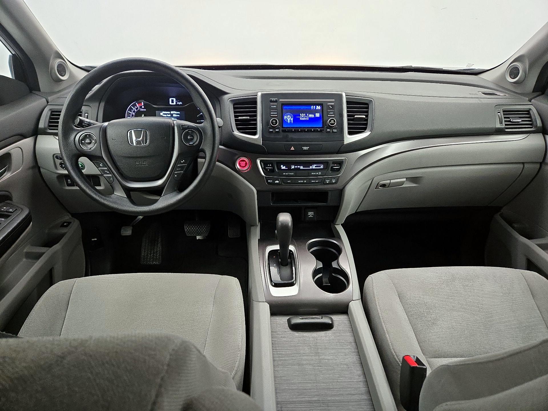 Thumbnail: 2016 Honda Pilot - 9