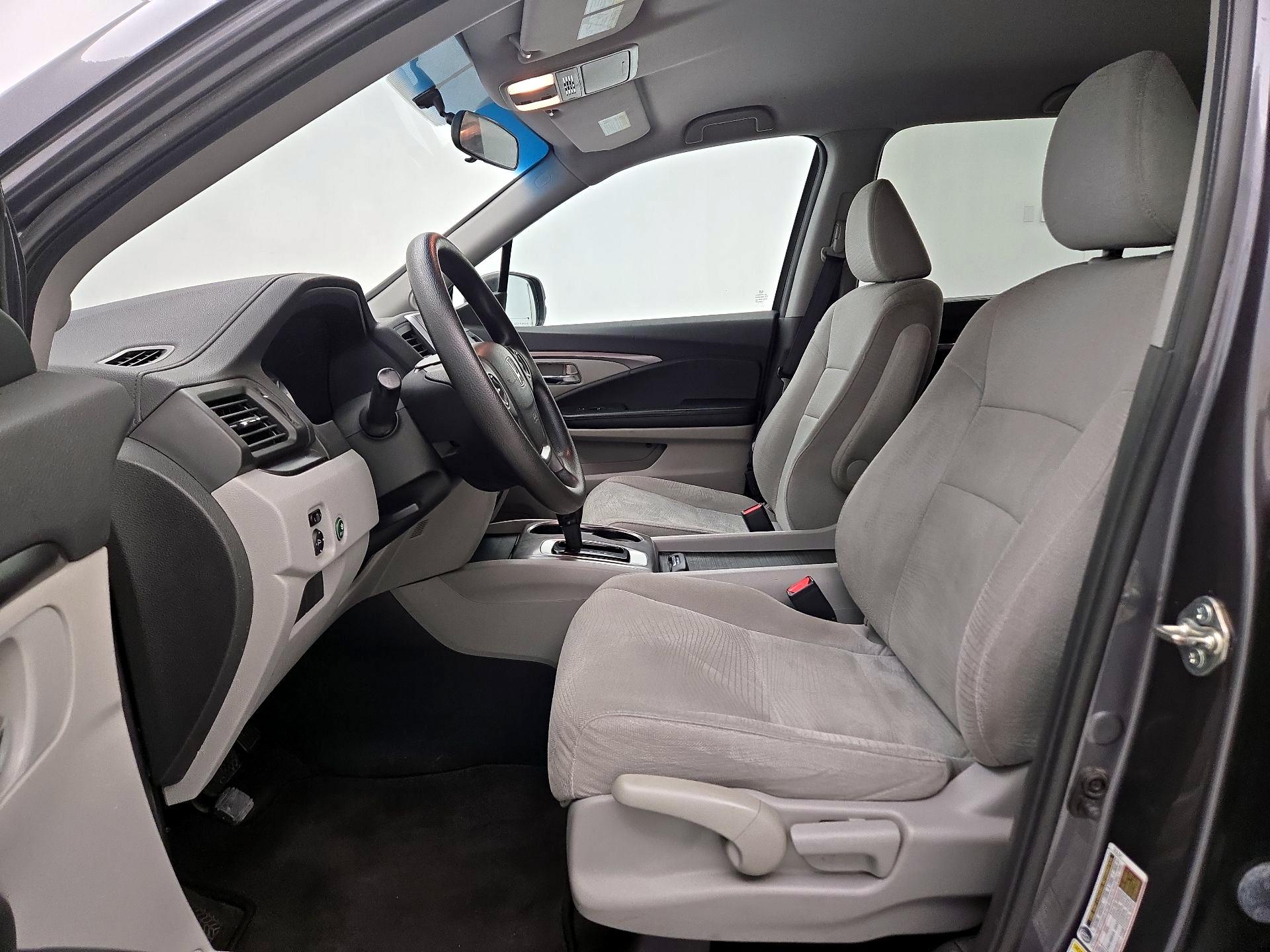 Thumbnail: 2016 Honda Pilot - 11