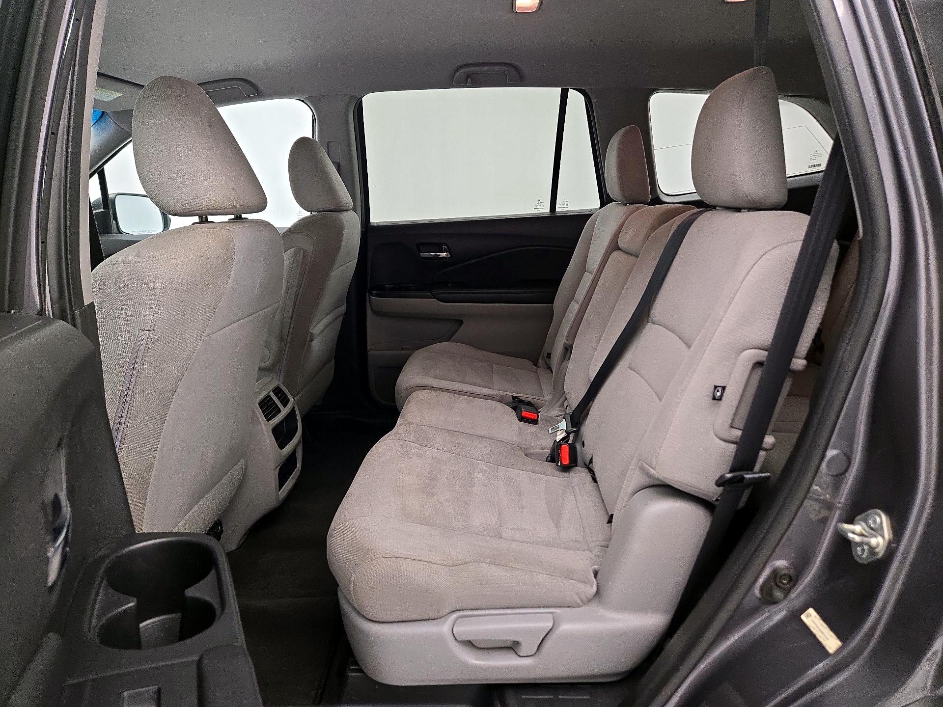 Thumbnail: 2016 Honda Pilot - 19