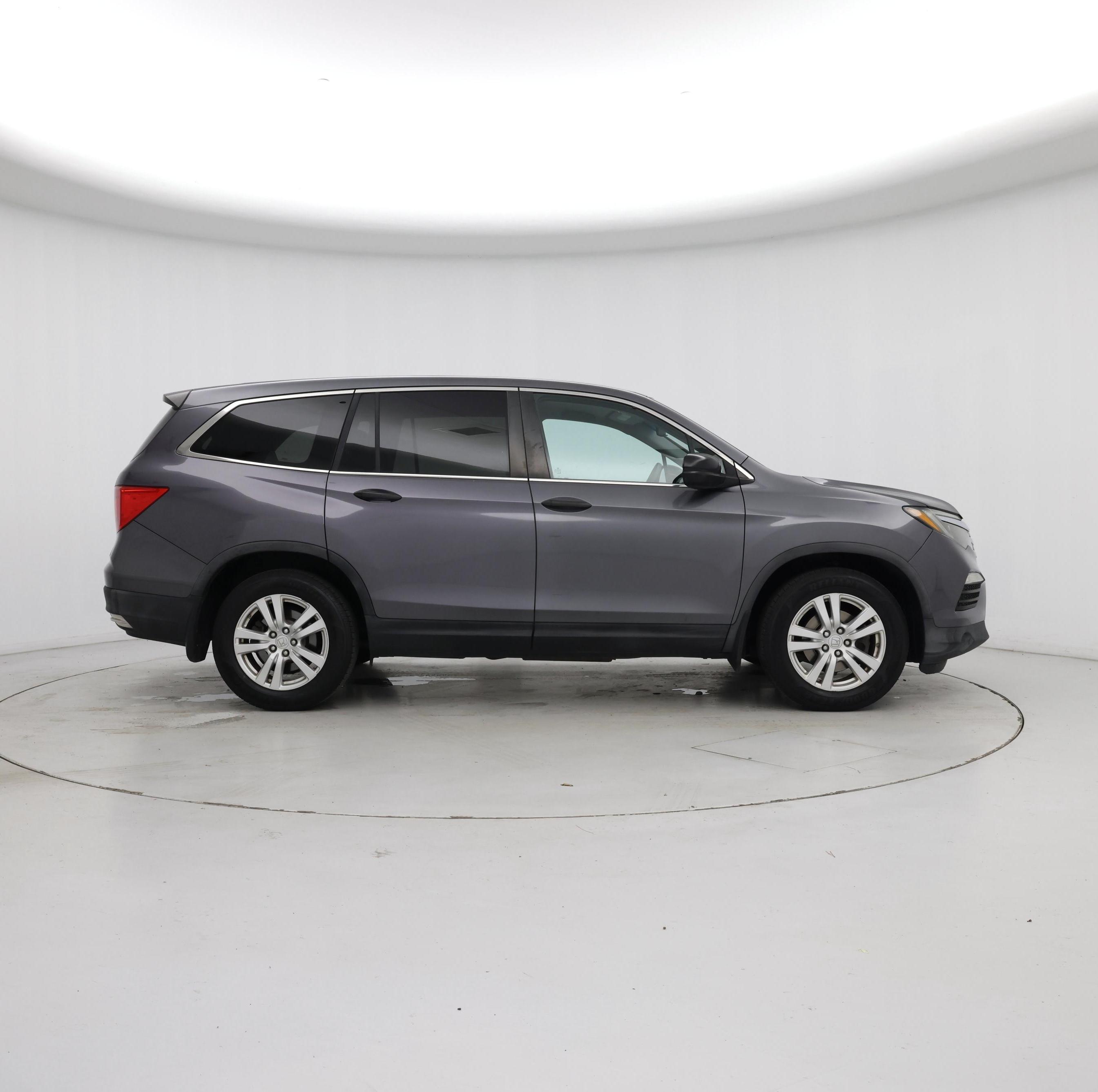 Thumbnail: 2016 Honda Pilot - 7