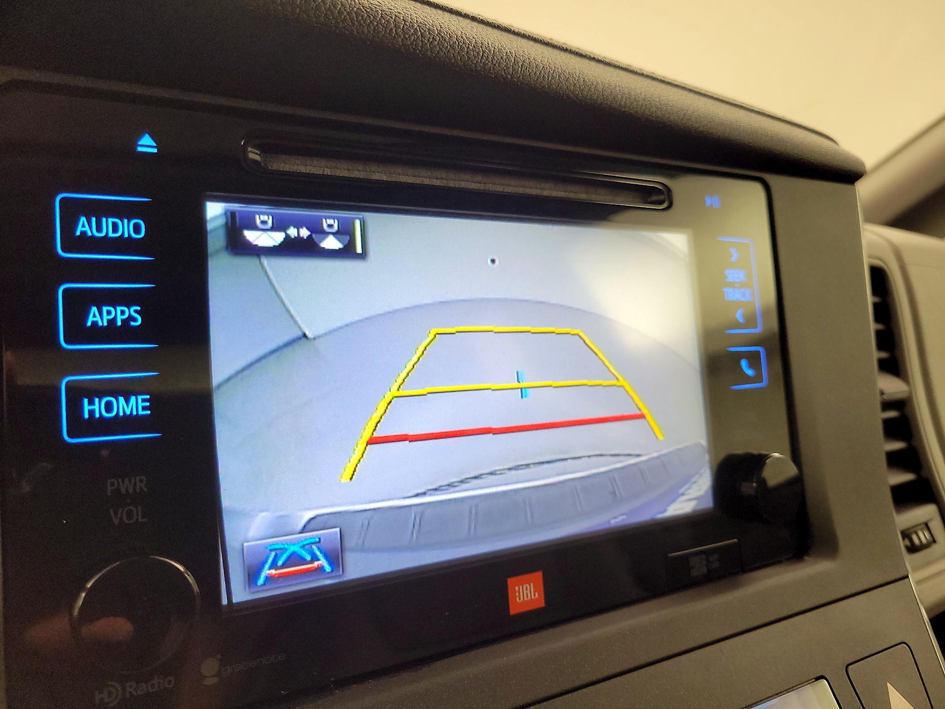 Thumbnail: 2015 Toyota Sienna - 15