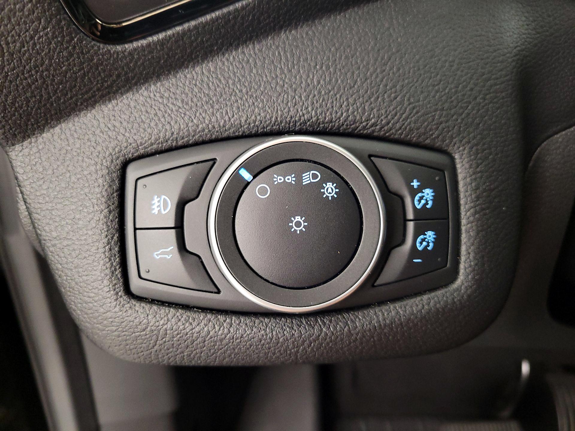 Thumbnail: 2019 Ford Escape - 13