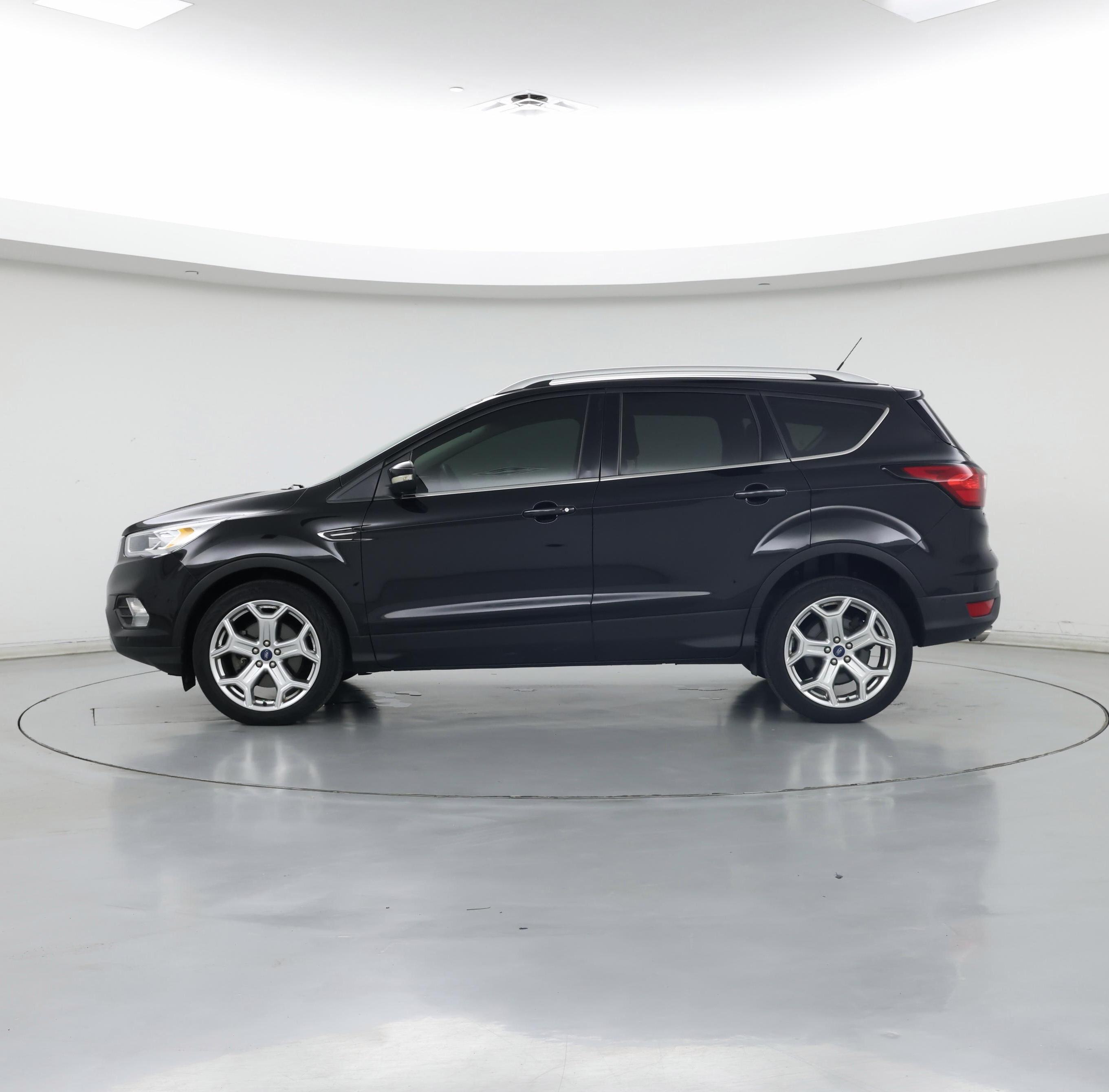 Thumbnail: 2019 Ford Escape - 3