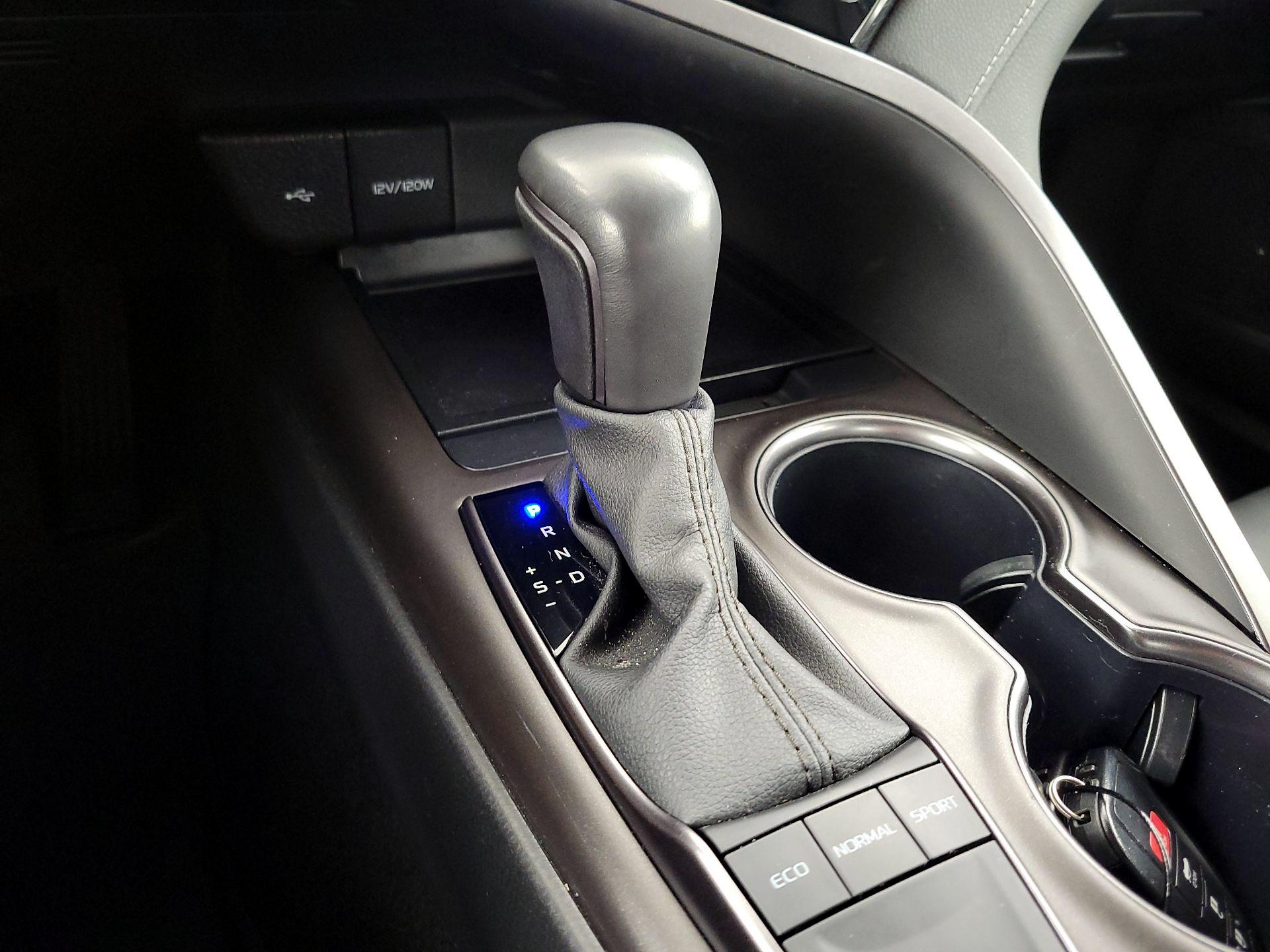 Thumbnail: 2024 Toyota Camry - 17