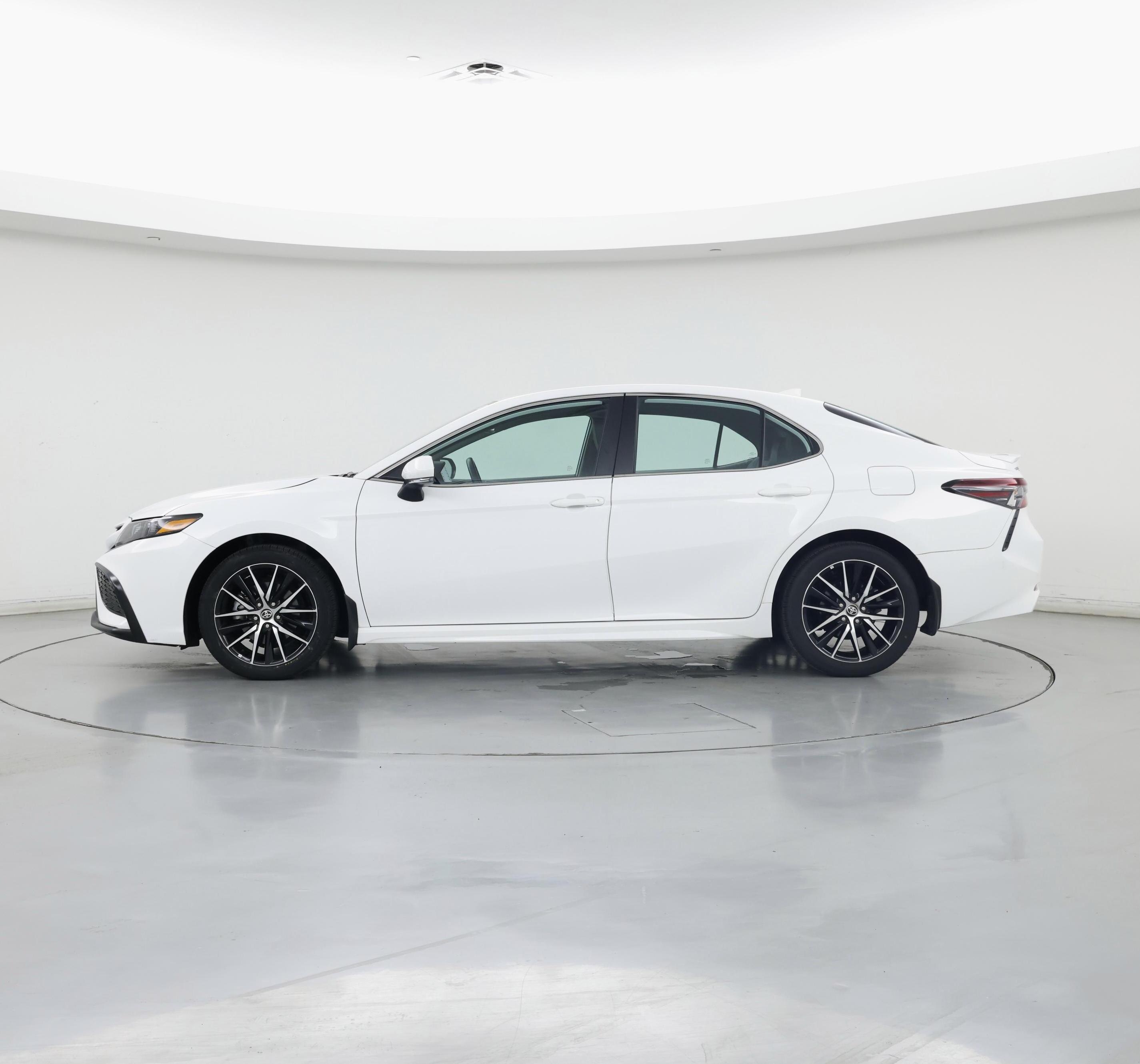 Thumbnail: 2024 Toyota Camry - 3