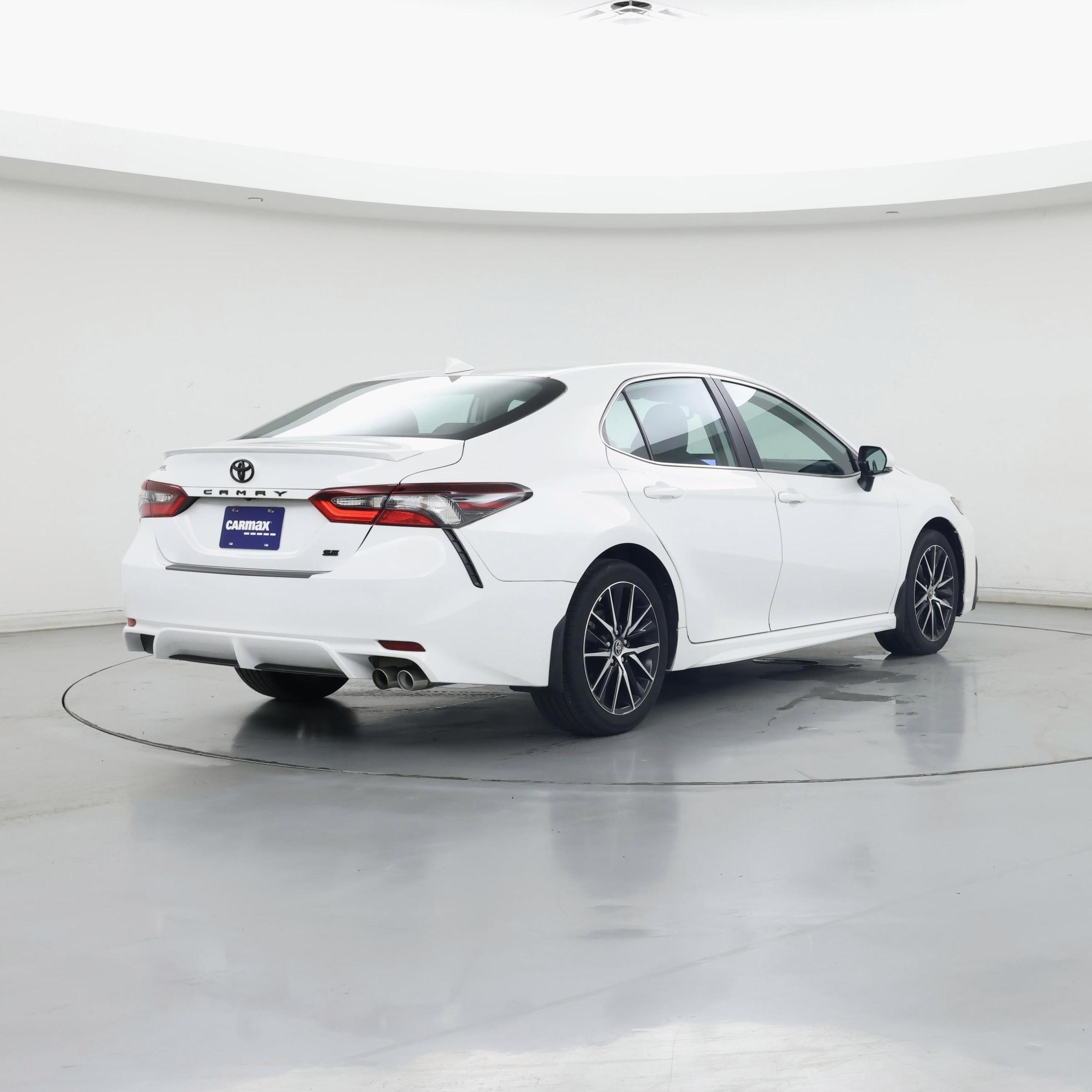 Thumbnail: 2024 Toyota Camry - 8