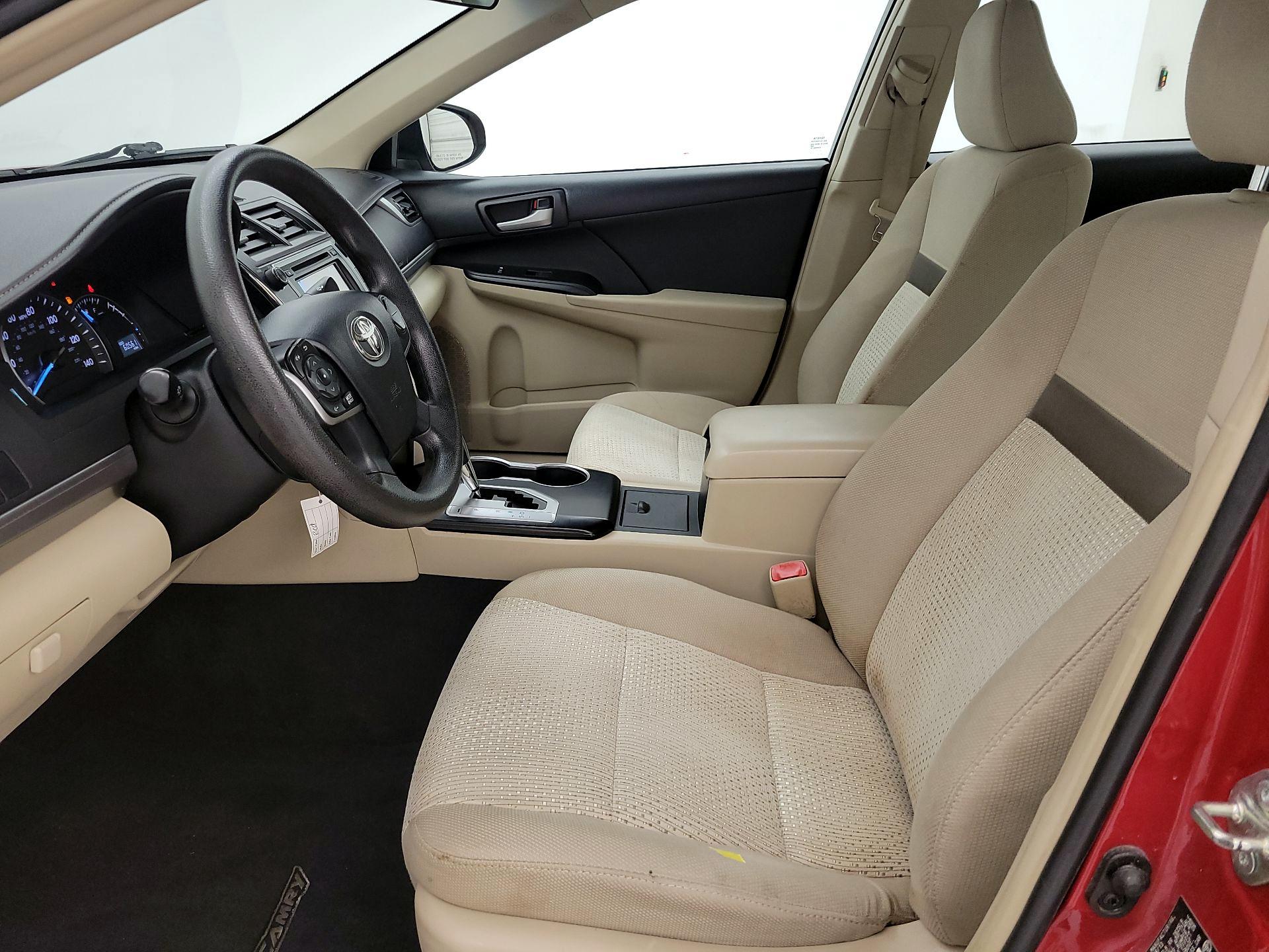Thumbnail: 2014 Toyota Camry - 11