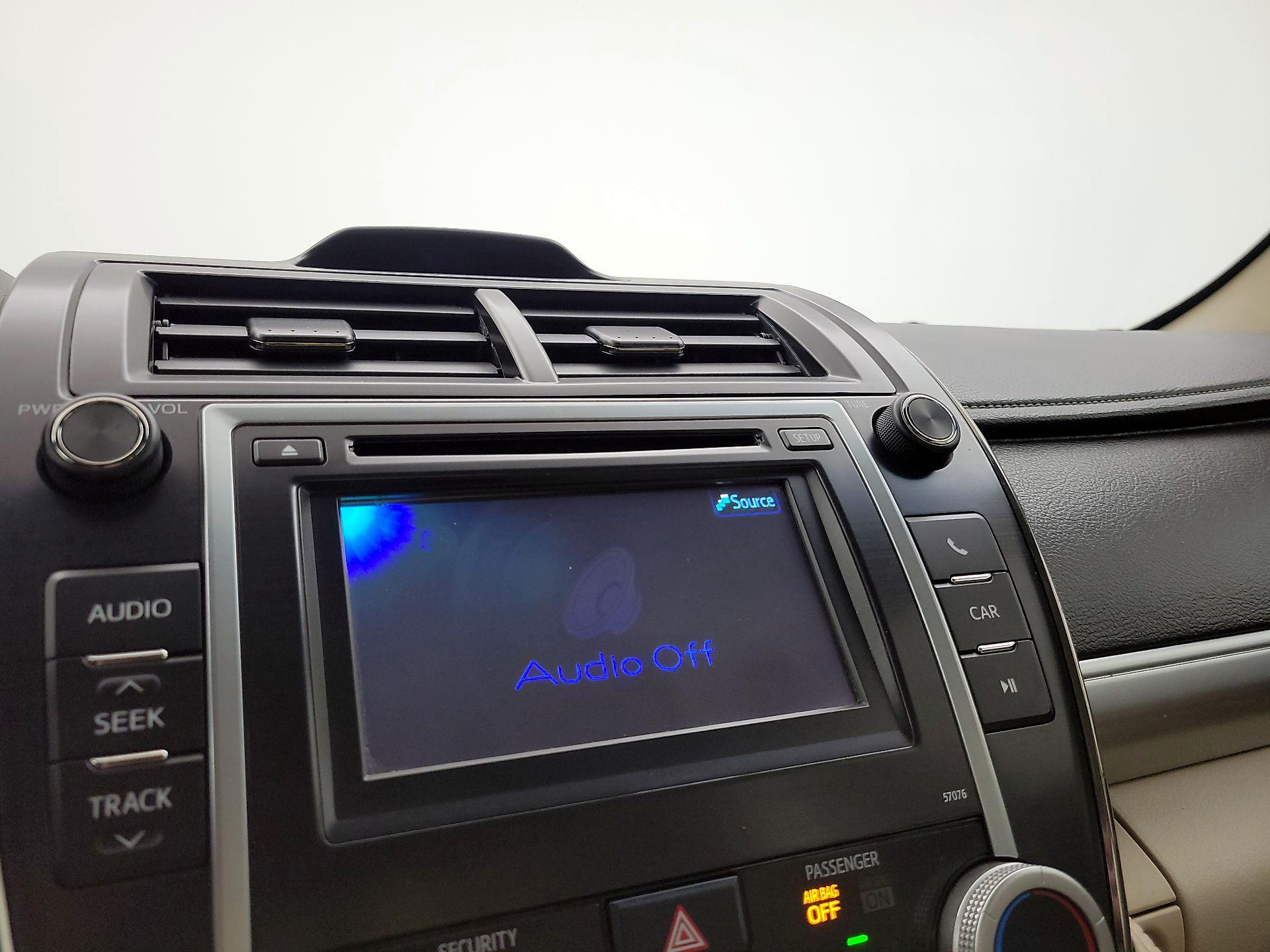 Thumbnail: 2014 Toyota Camry - 13