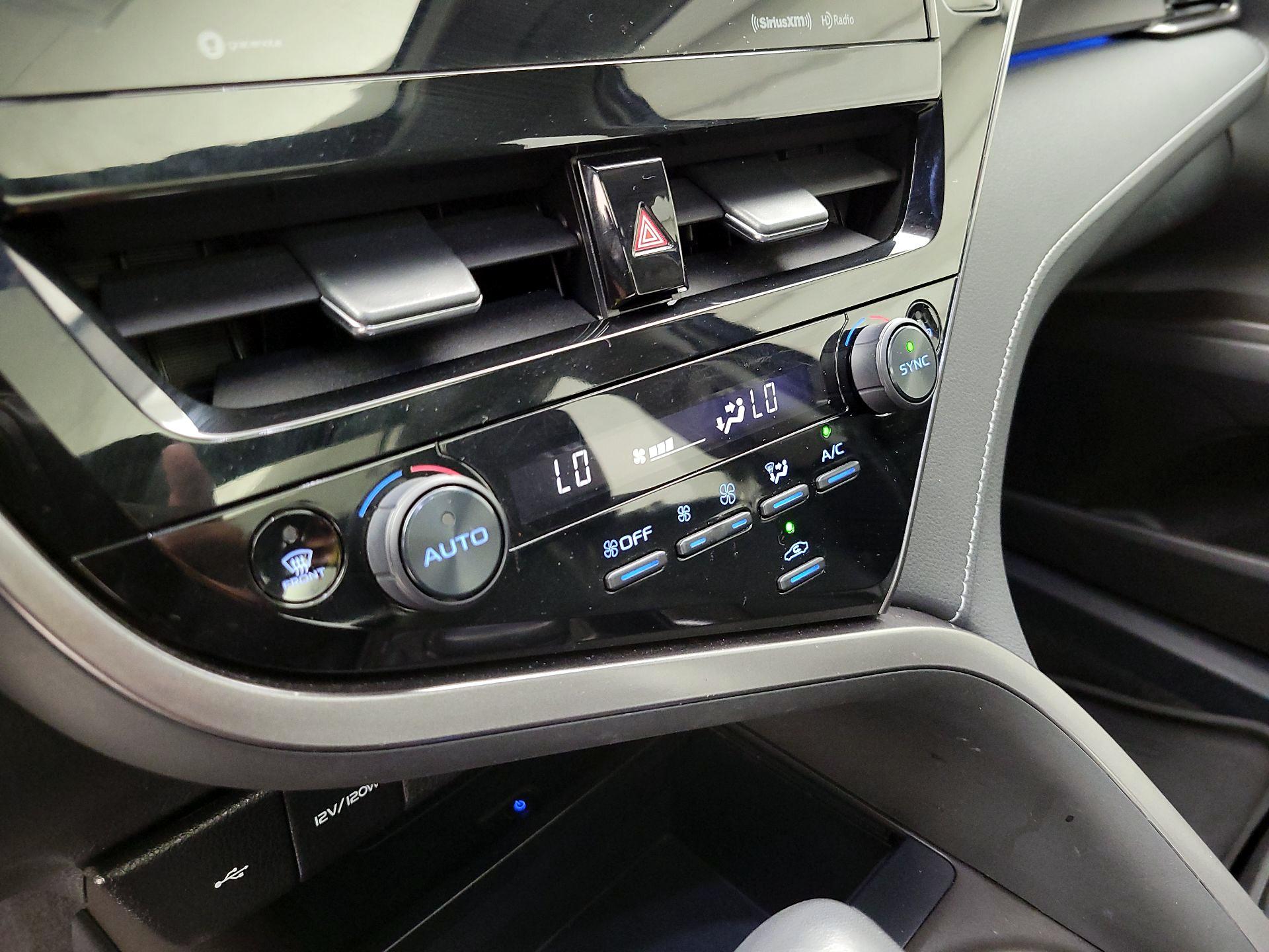 Thumbnail: 2021 Toyota Camry - 14