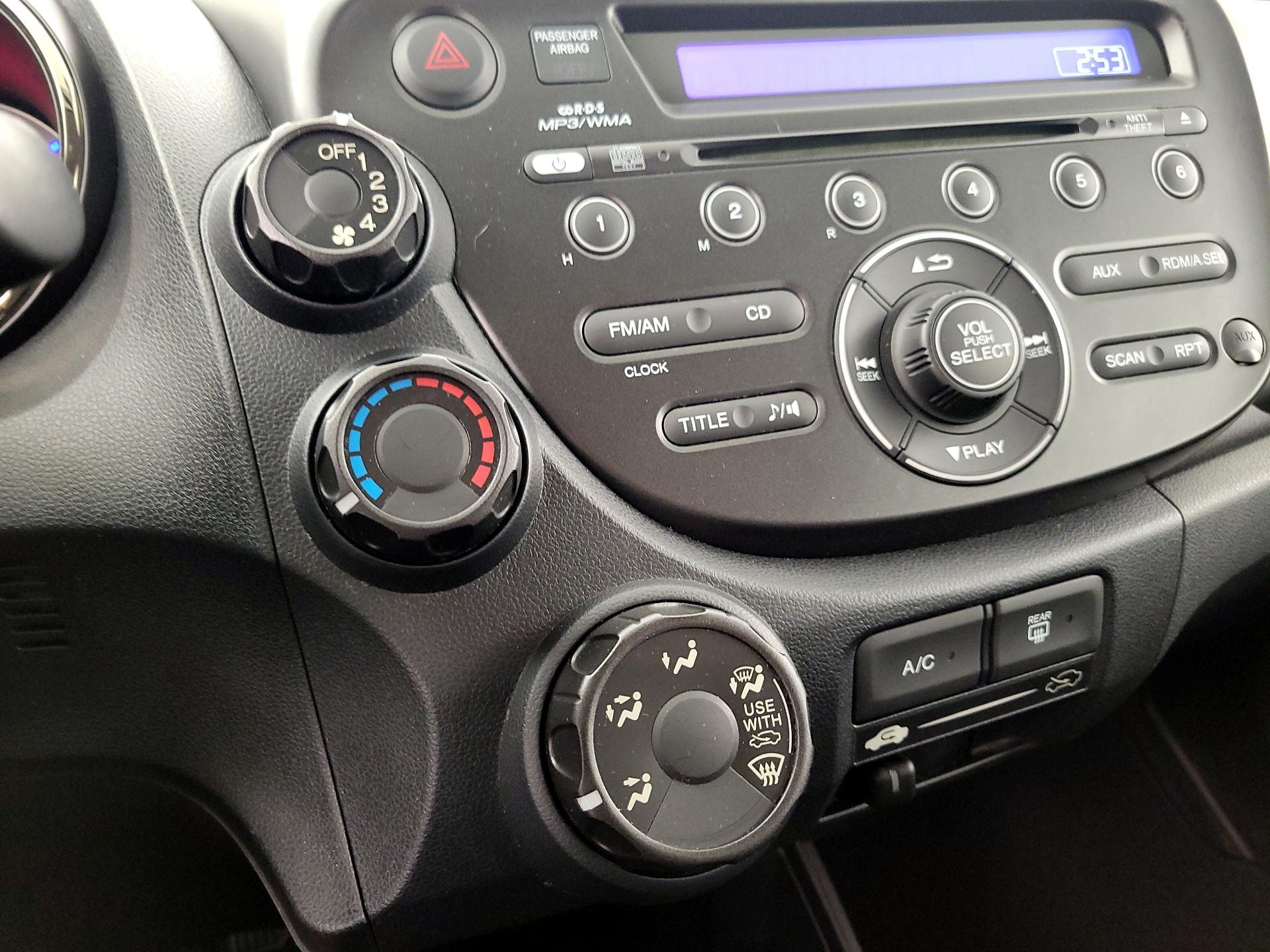 Thumbnail: 2013 Honda Fit - 15
