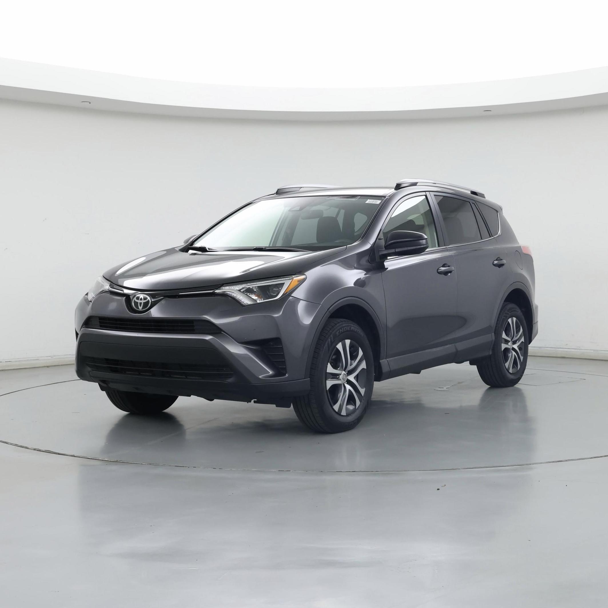 Thumbnail: 2017 Toyota RAV4 - 4
