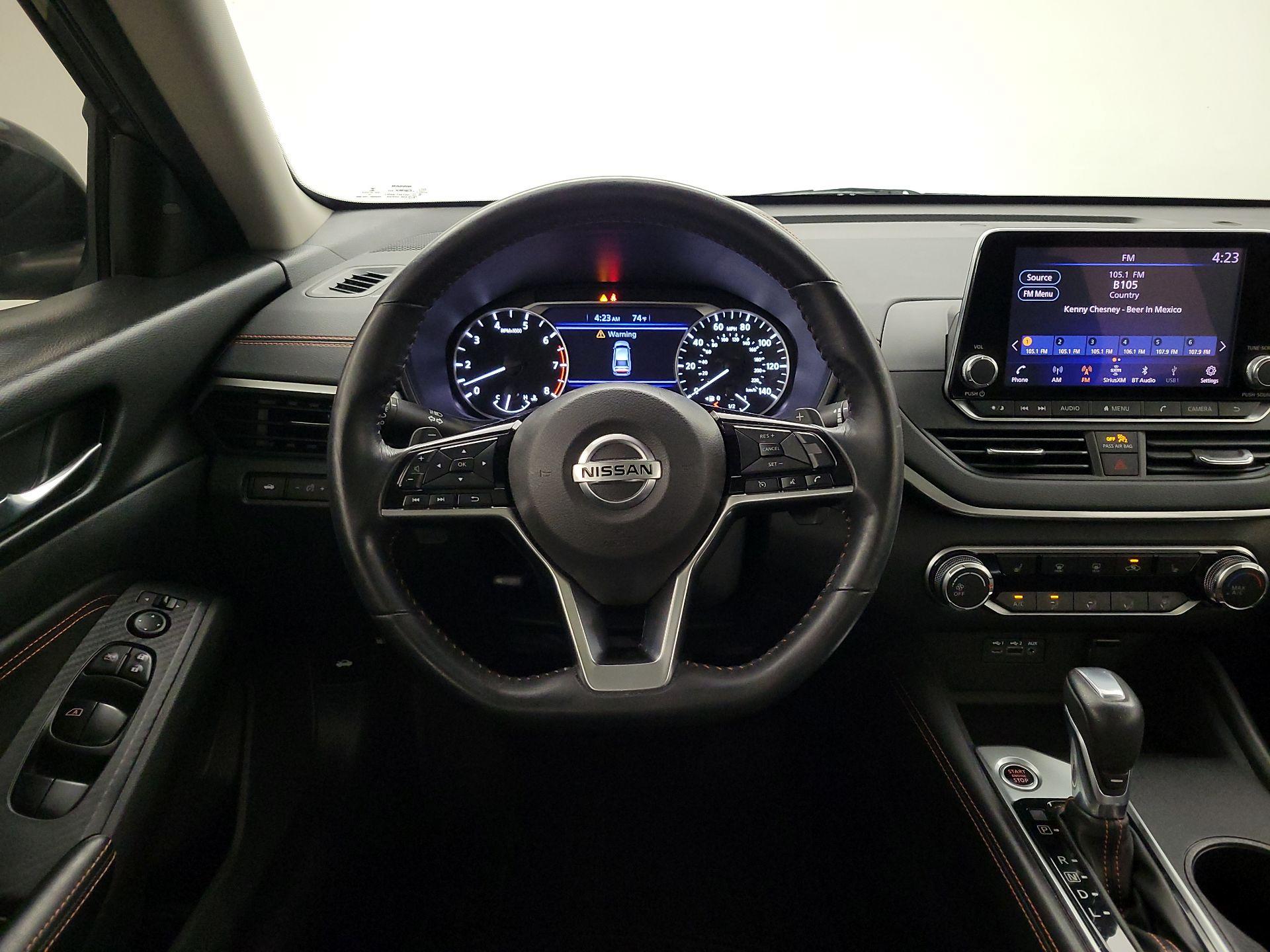 Thumbnail: 2019 Nissan Altima - 10