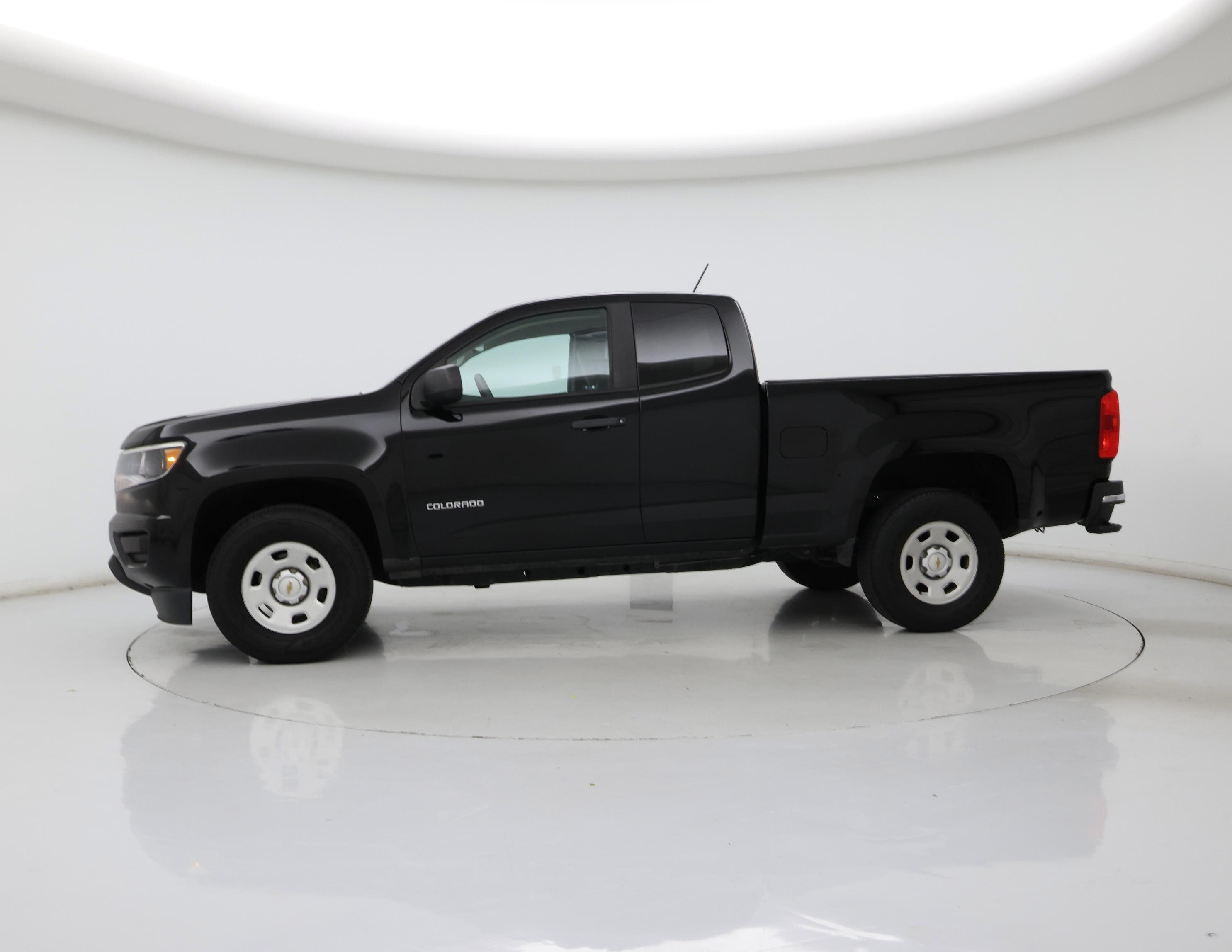 Thumbnail: 2020 Chevrolet Colorado - 3