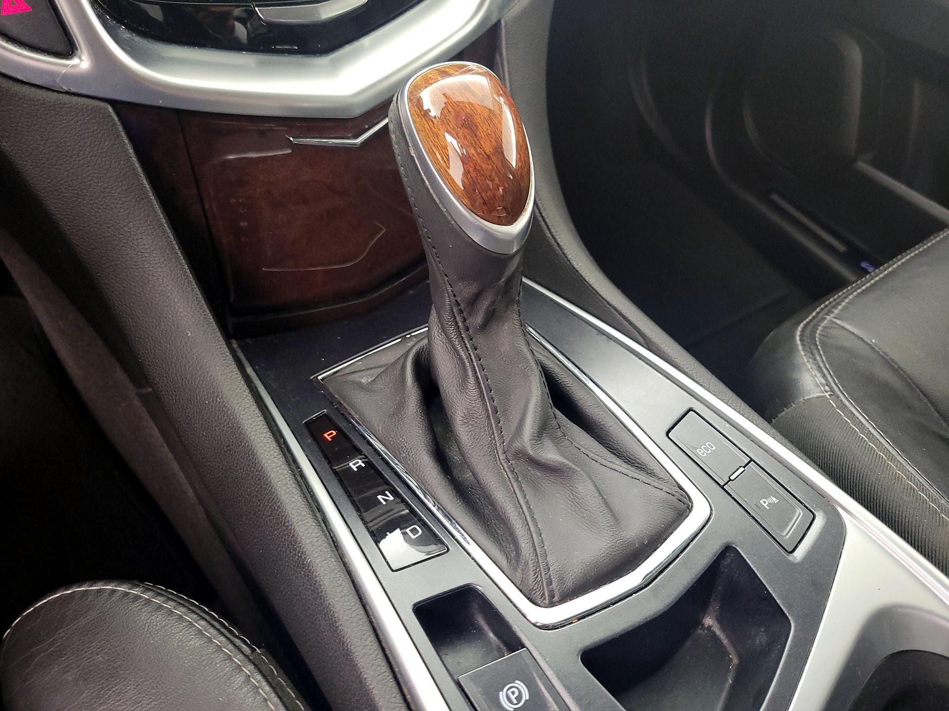 Thumbnail: 2016 Cadillac SRX - 18