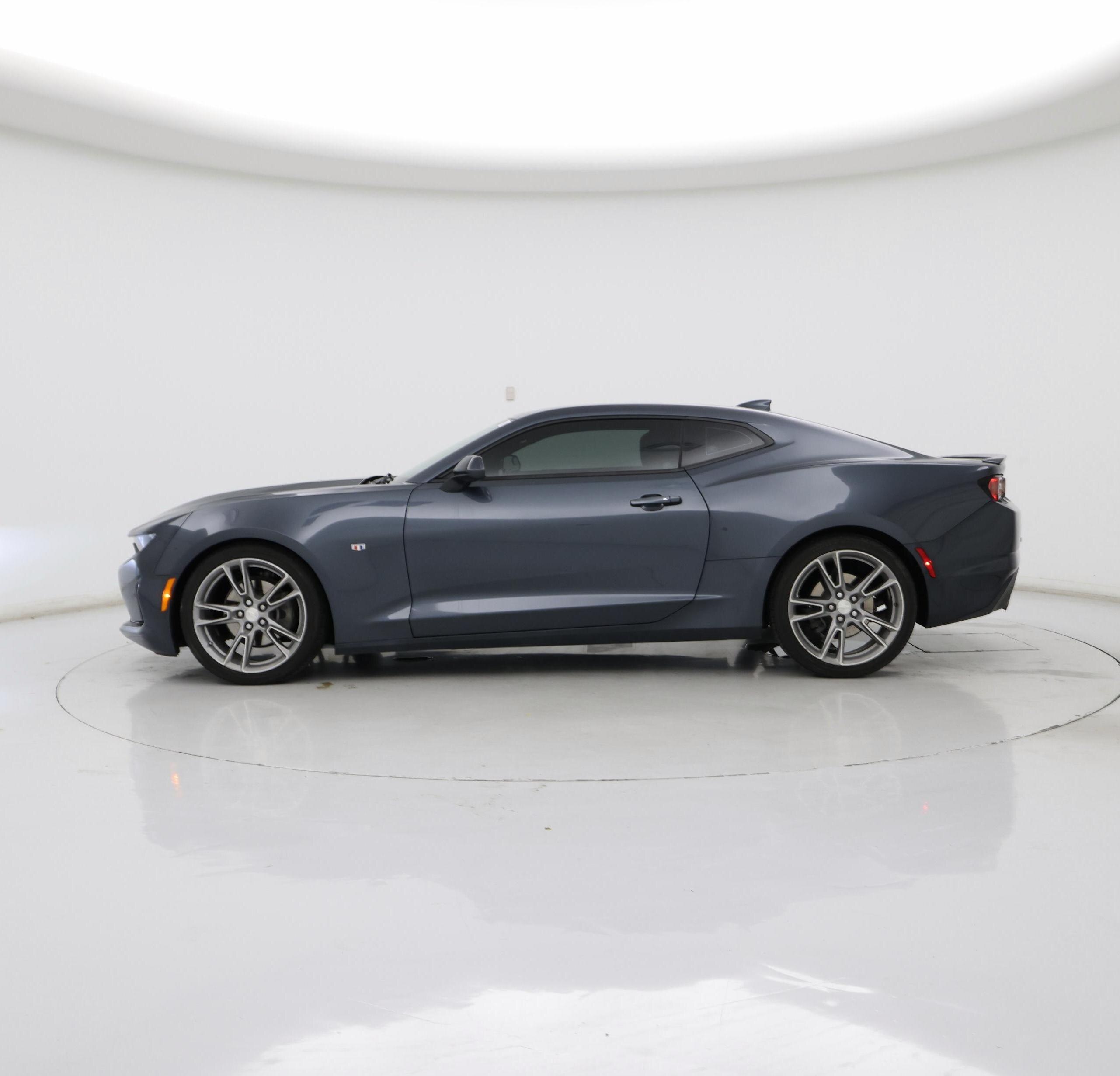 Thumbnail: 2021 Chevrolet Camaro - 3