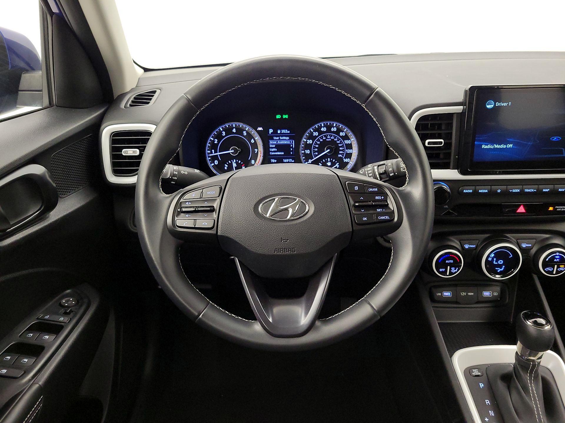Thumbnail: 2022 Hyundai Venue - 10