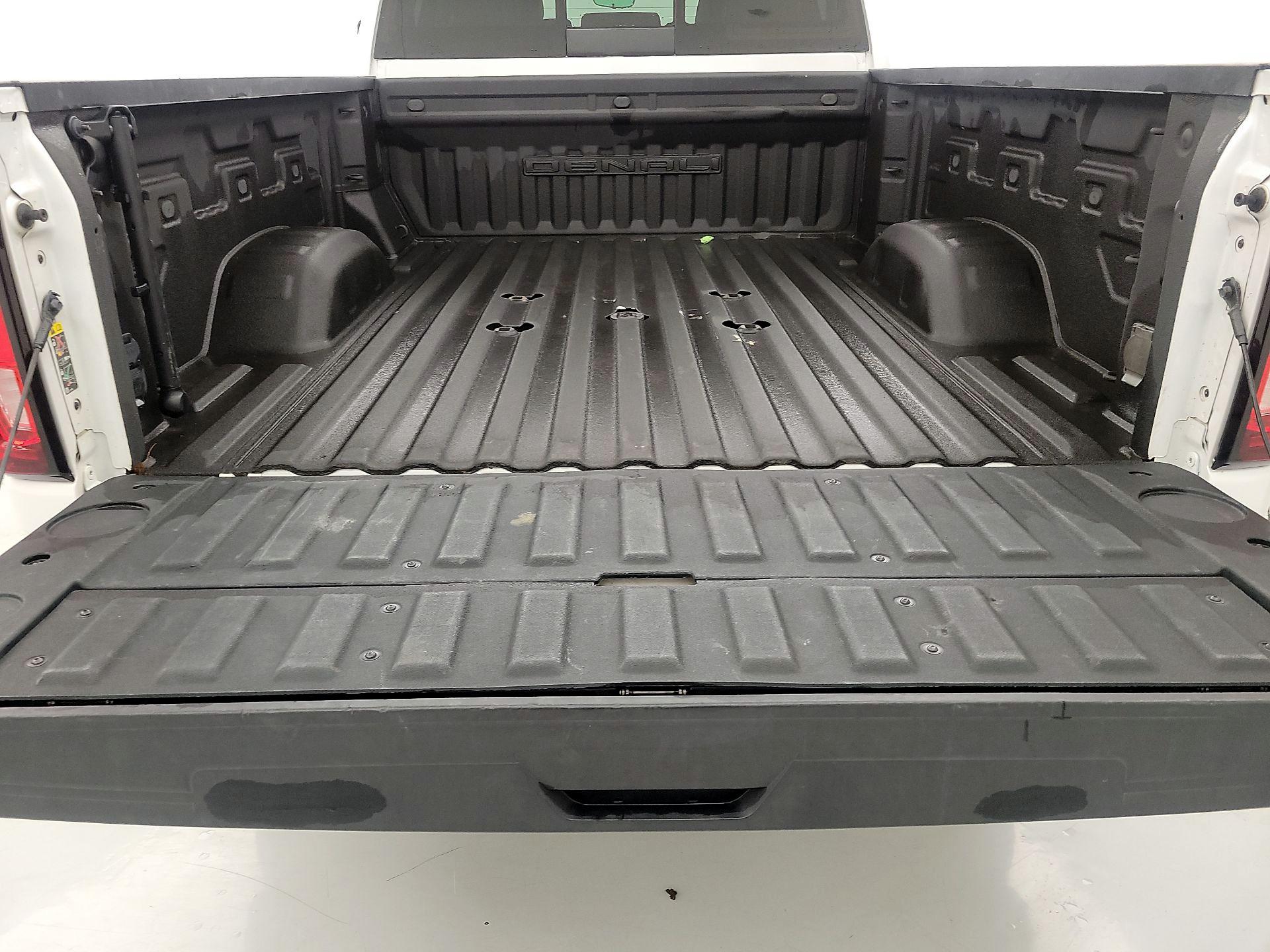 Thumbnail: 2022 GMC Sierra 2500 - 18