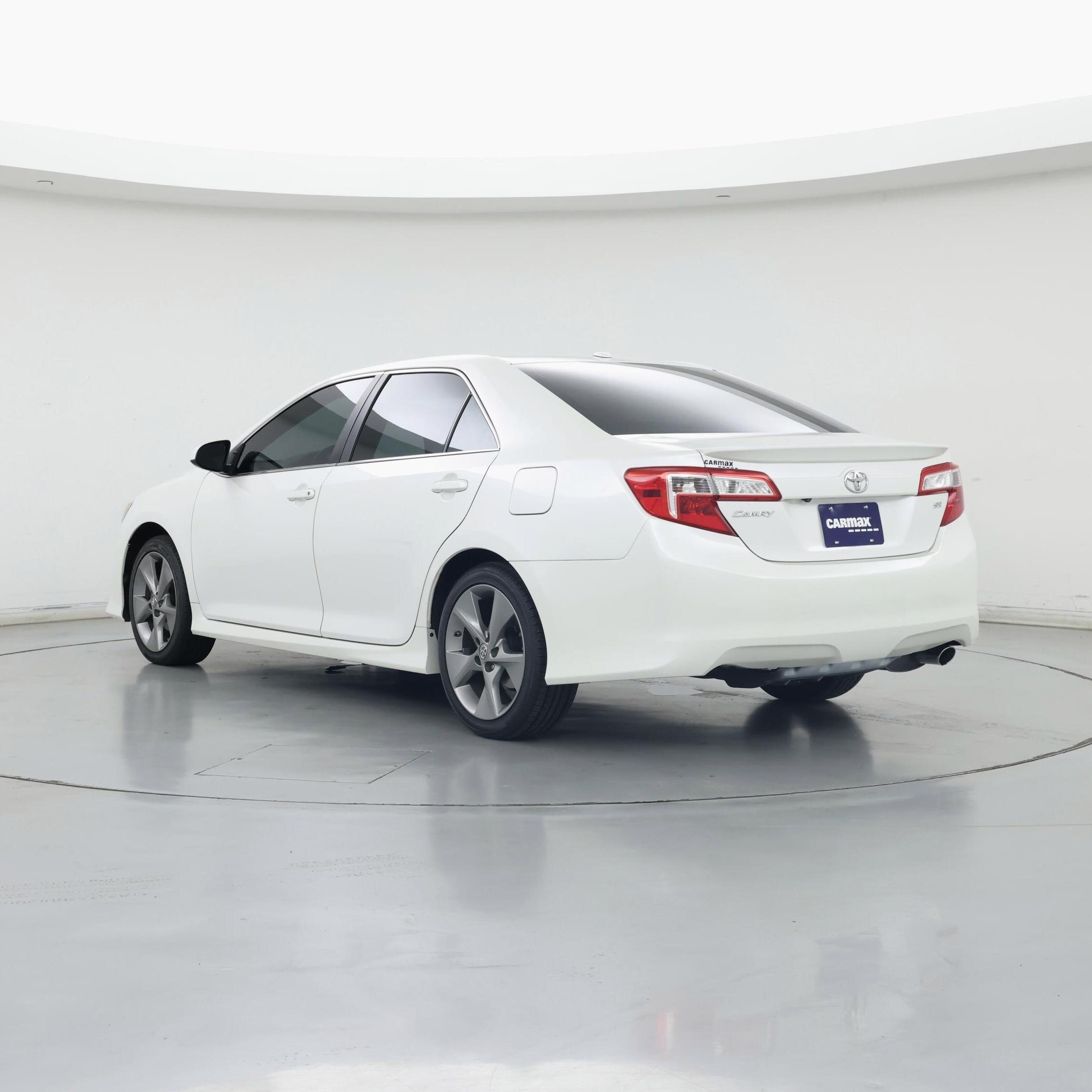 Thumbnail: 2014 Toyota Camry - 2