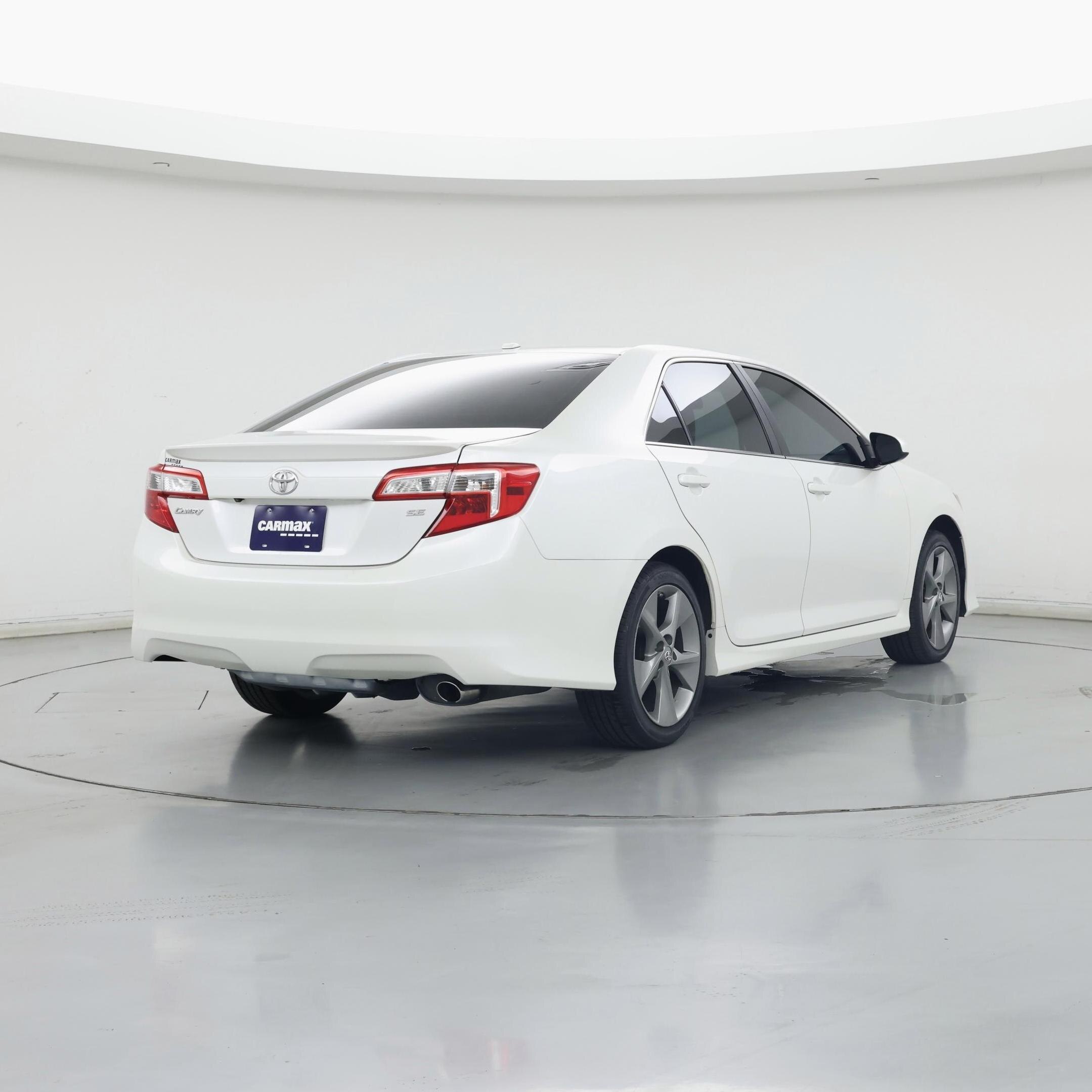 Thumbnail: 2014 Toyota Camry - 8