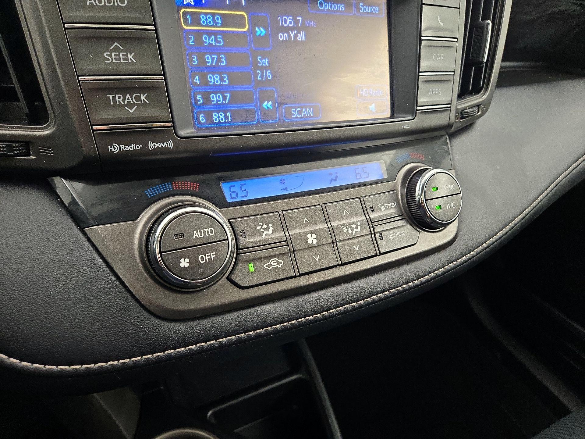 Thumbnail: 2013 Toyota RAV4 - 16