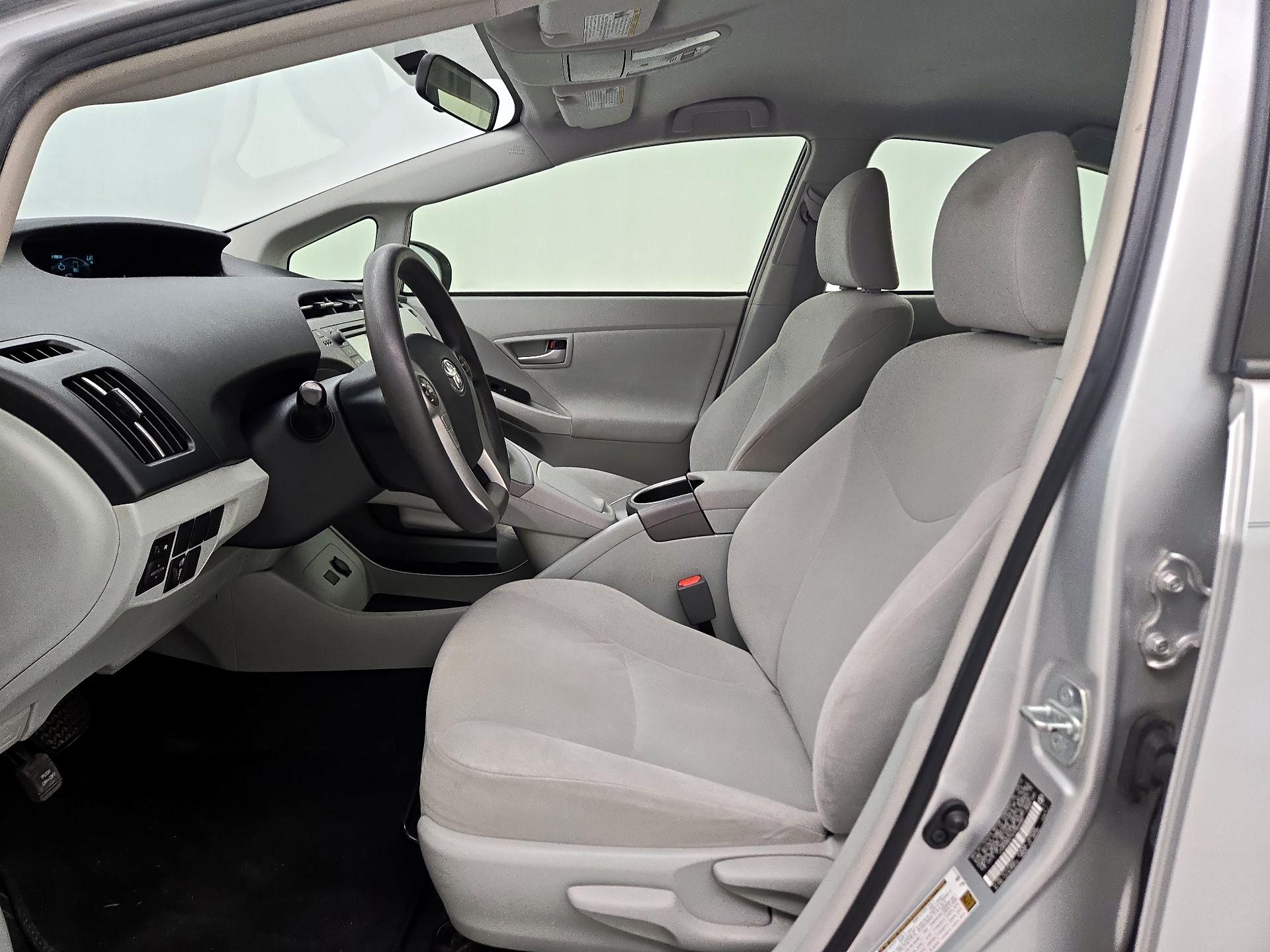 Thumbnail: 2014 Toyota Prius - 11